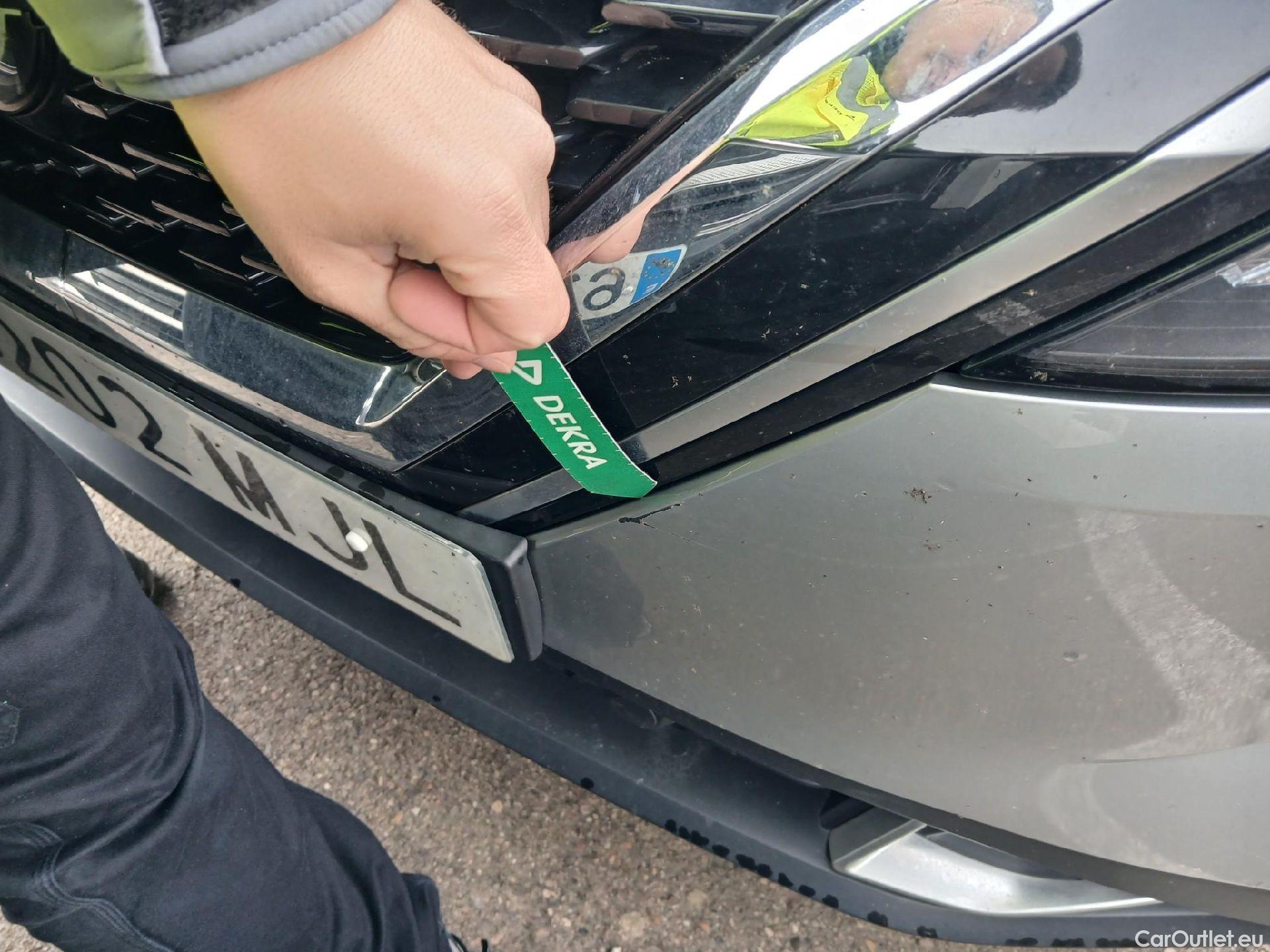  Nissan  Qashqai NISSAN  / 2021 / 5P / todoterreno DIG-T 116kW (158CV) mHEV Xtronic Acenta (AC8) #2