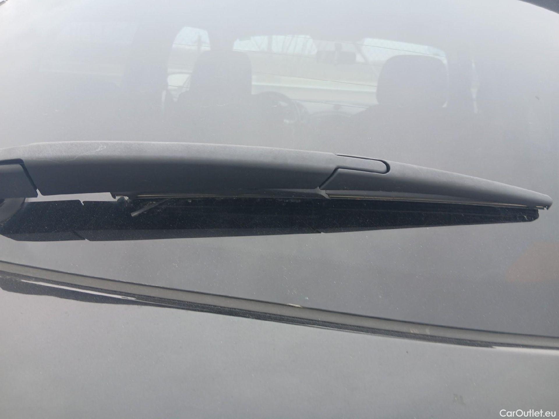  Nissan  Juke NISSAN  / 2014 / 5P / crossover G E6D-Temp 83 kW (112 CV) 5M/T ACENTA #36