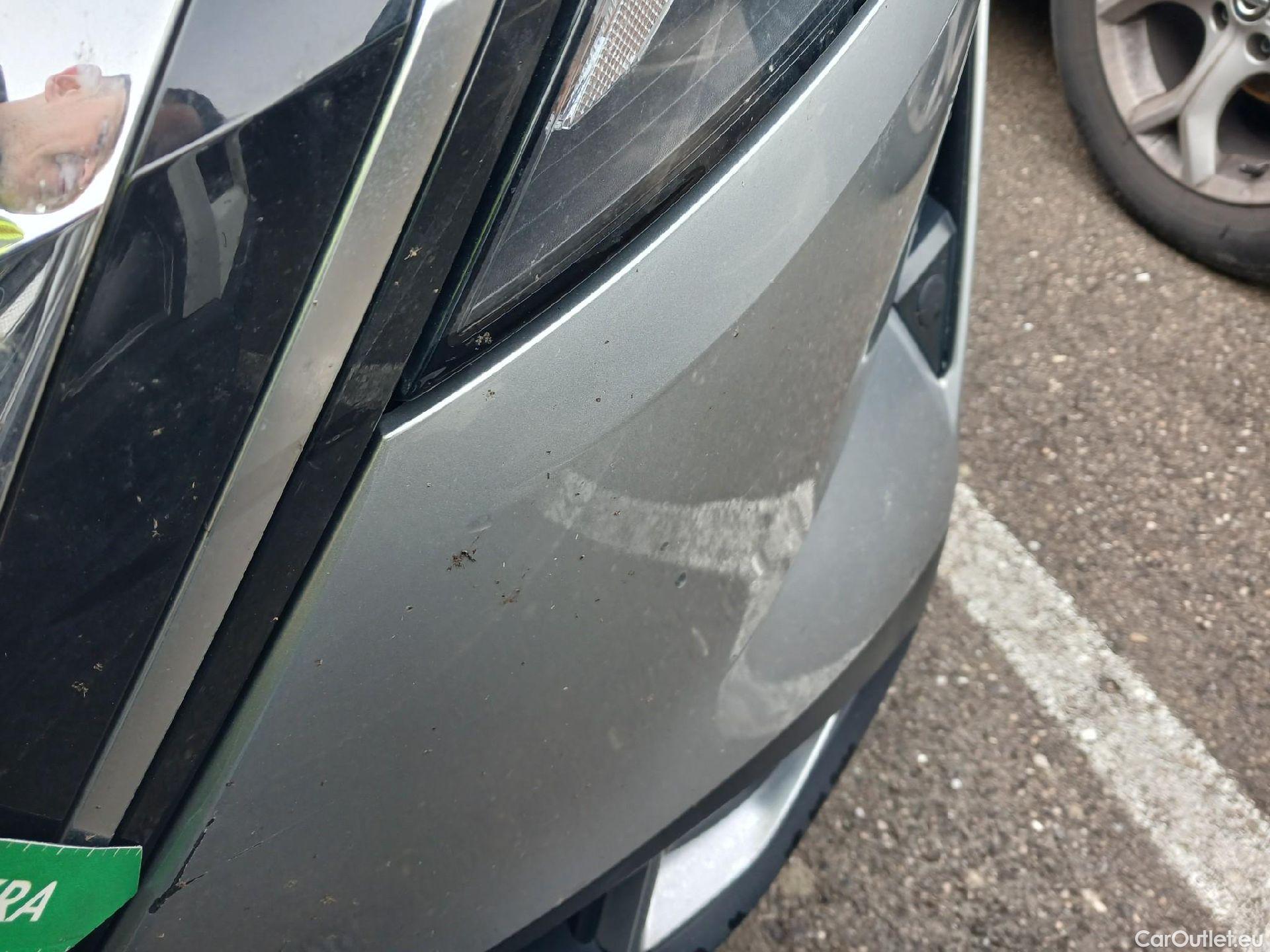  Nissan  Qashqai NISSAN  / 2021 / 5P / todoterreno DIG-T 116kW (158CV) mHEV Xtronic Acenta (AC8) #1