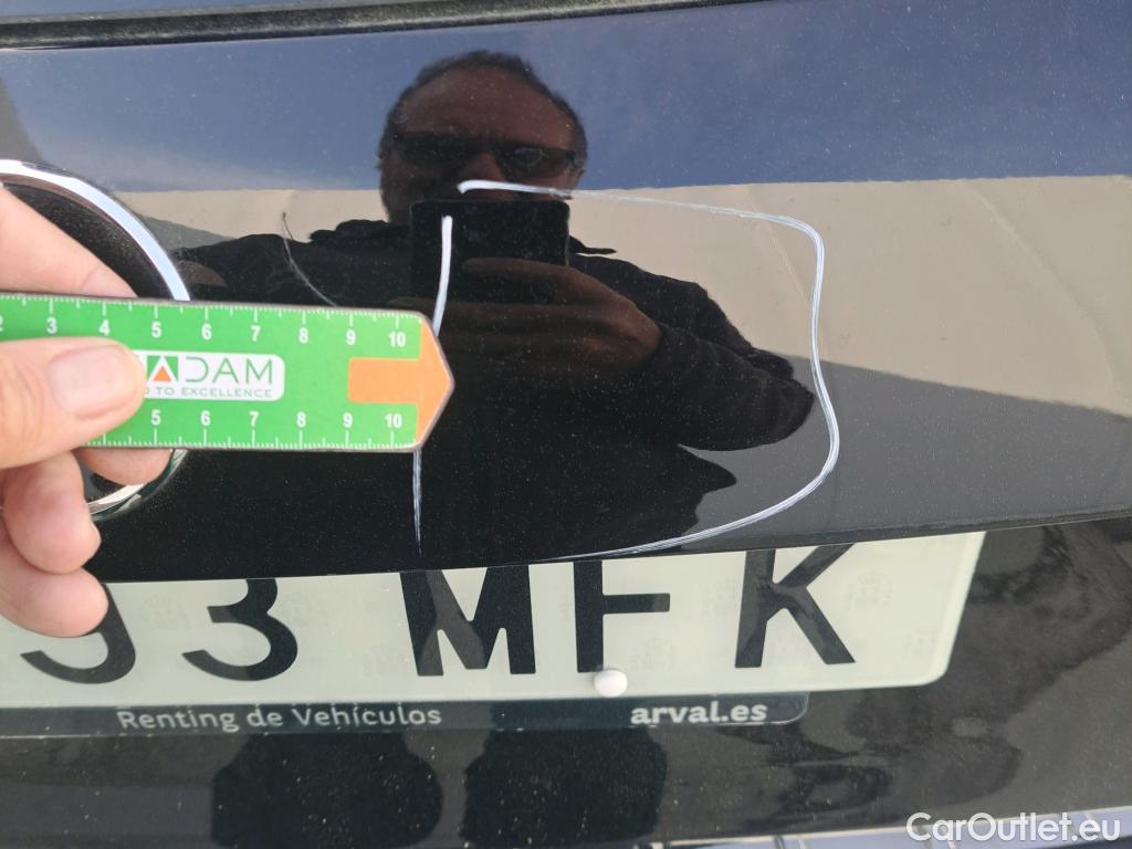  Mercedes  GLA MERCEDES-BENZ  / 2020 / 5P / todoterreno  250 e #4