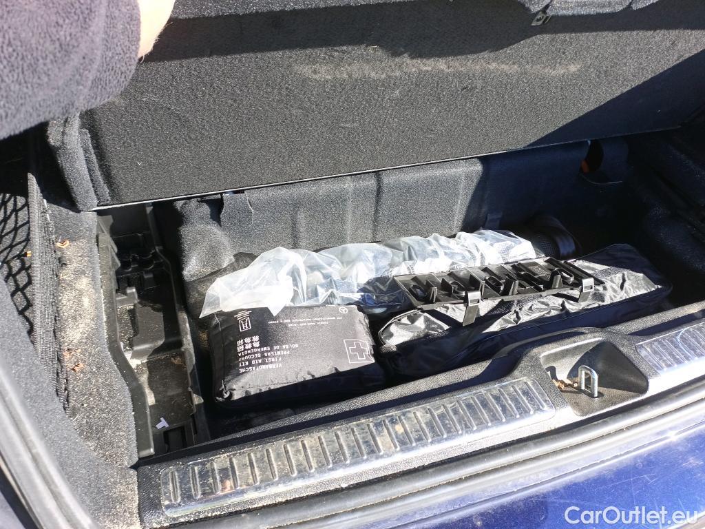  Mercedes  G-Klasee MERCEDES-BENZ Clase GLC / 2019 / 5P / todoterreno GLC 300 de 4MATIC #3