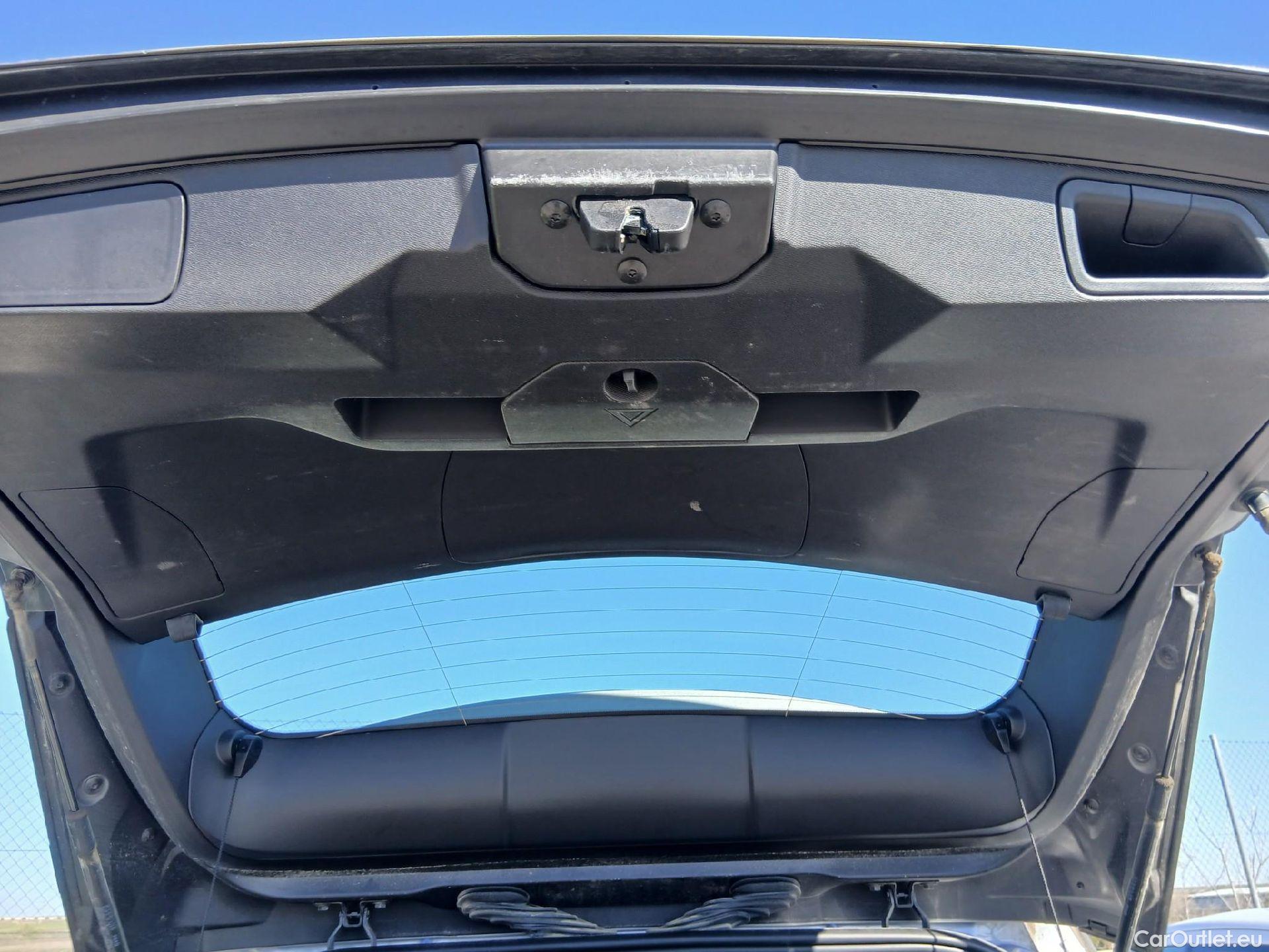  Peugeot  3008 PEUGEOT  / 2020 / 5P / todoterreno 1.5 BlueHDi 96kW (130CV) S&S Active Pack #27