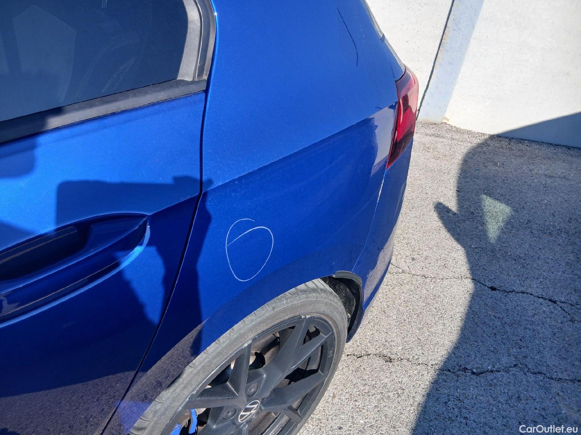  Volkswagen  Golf  VOLKSWAGEN / 2020 / 5P / berlina con portón R 2.0 TSI 235kW (320CV) 4Motion DSG #23