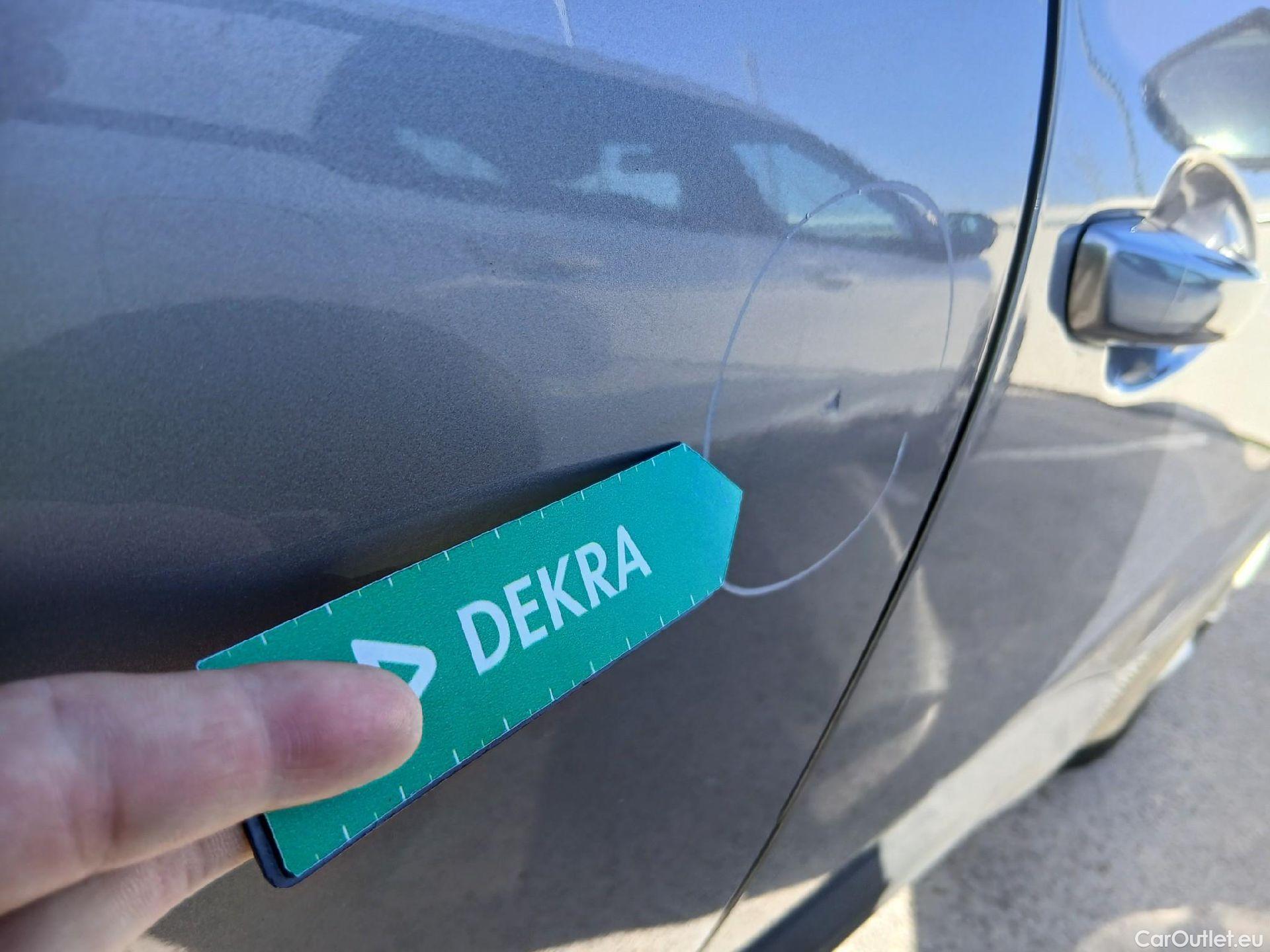  Peugeot  3008 PEUGEOT  / 2020 / 5P / todoterreno 1.5 BlueHDi 96kW (130CV) S&S Active Pack #29