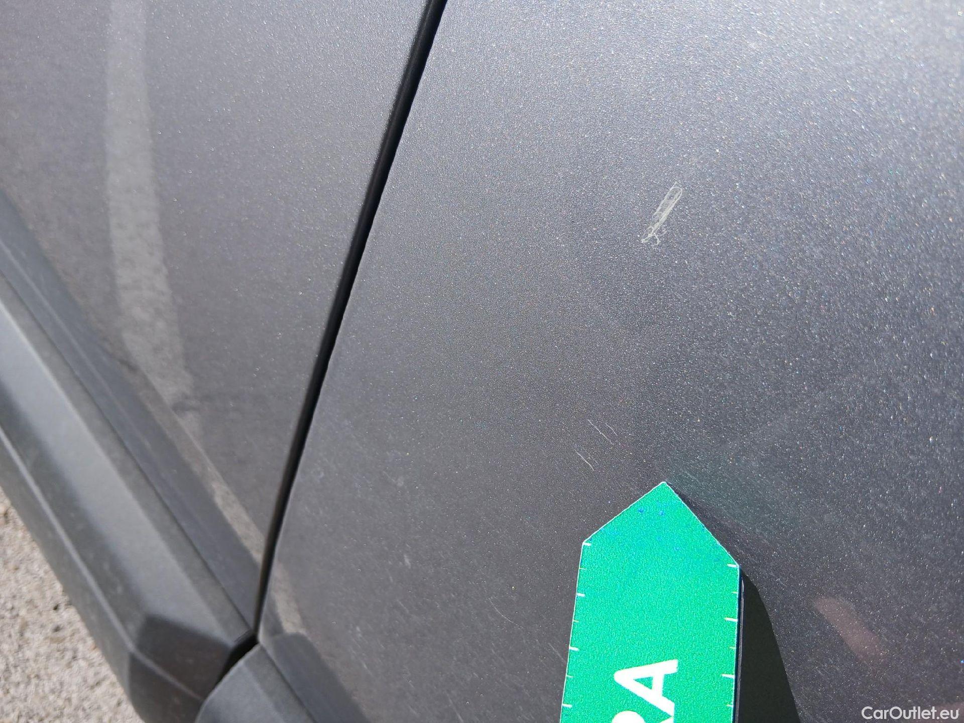  Peugeot  3008 PEUGEOT  / 2020 / 5P / todoterreno 1.5 BlueHDi 96kW (130CV) S&S Active Pack #30