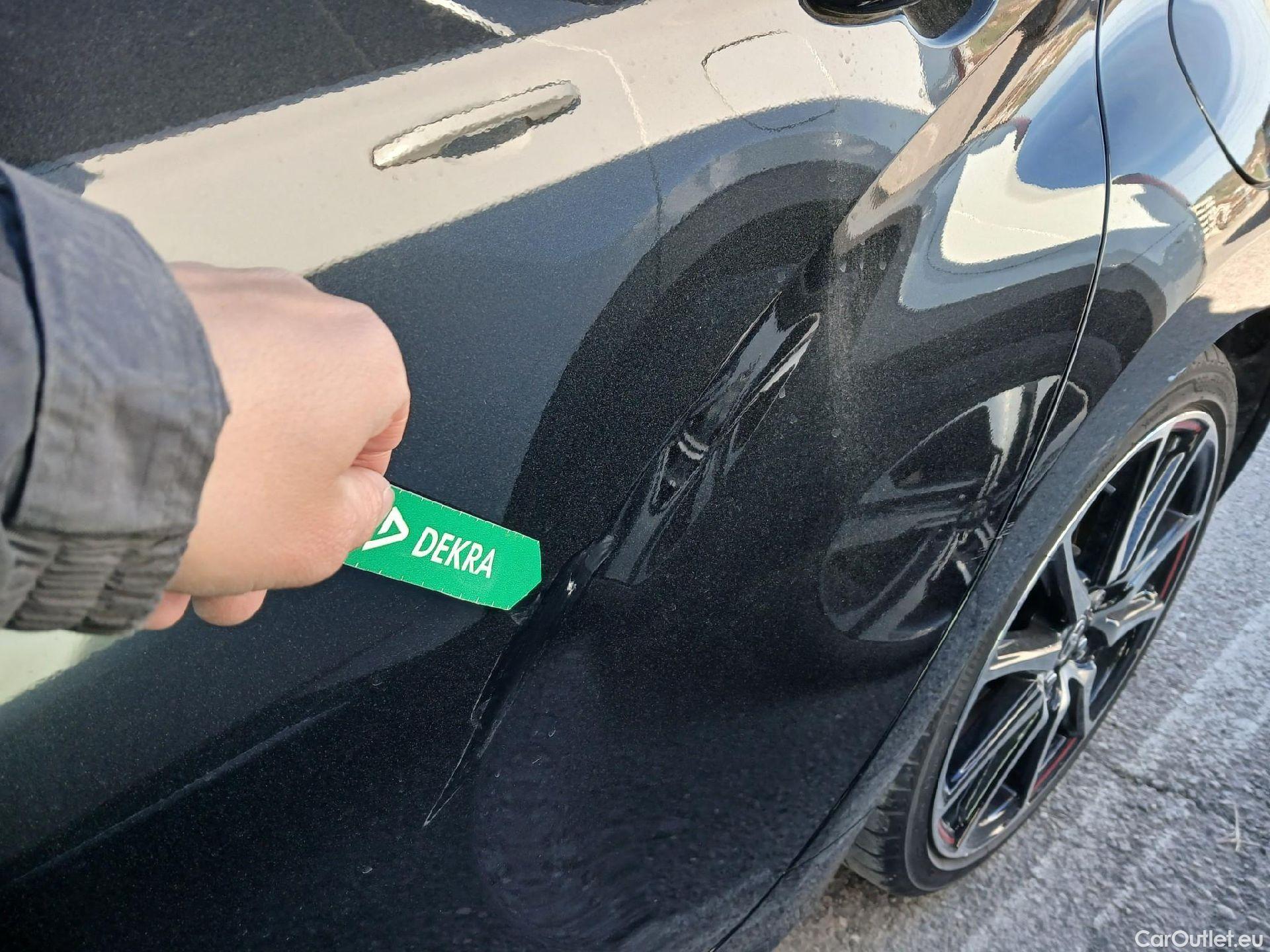  Toyota  Yaris TOYOTA  / 2020 / 5P / berlina con portón 1.5 120H GR Sport #10