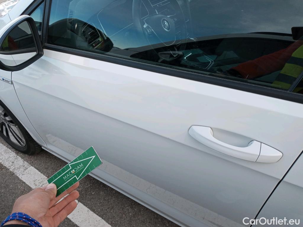  Volkswagen  Golf  VOLKSWAGEN / 2016 / 5P / berlina con portón e-ePower 110 kW (136CV) #15