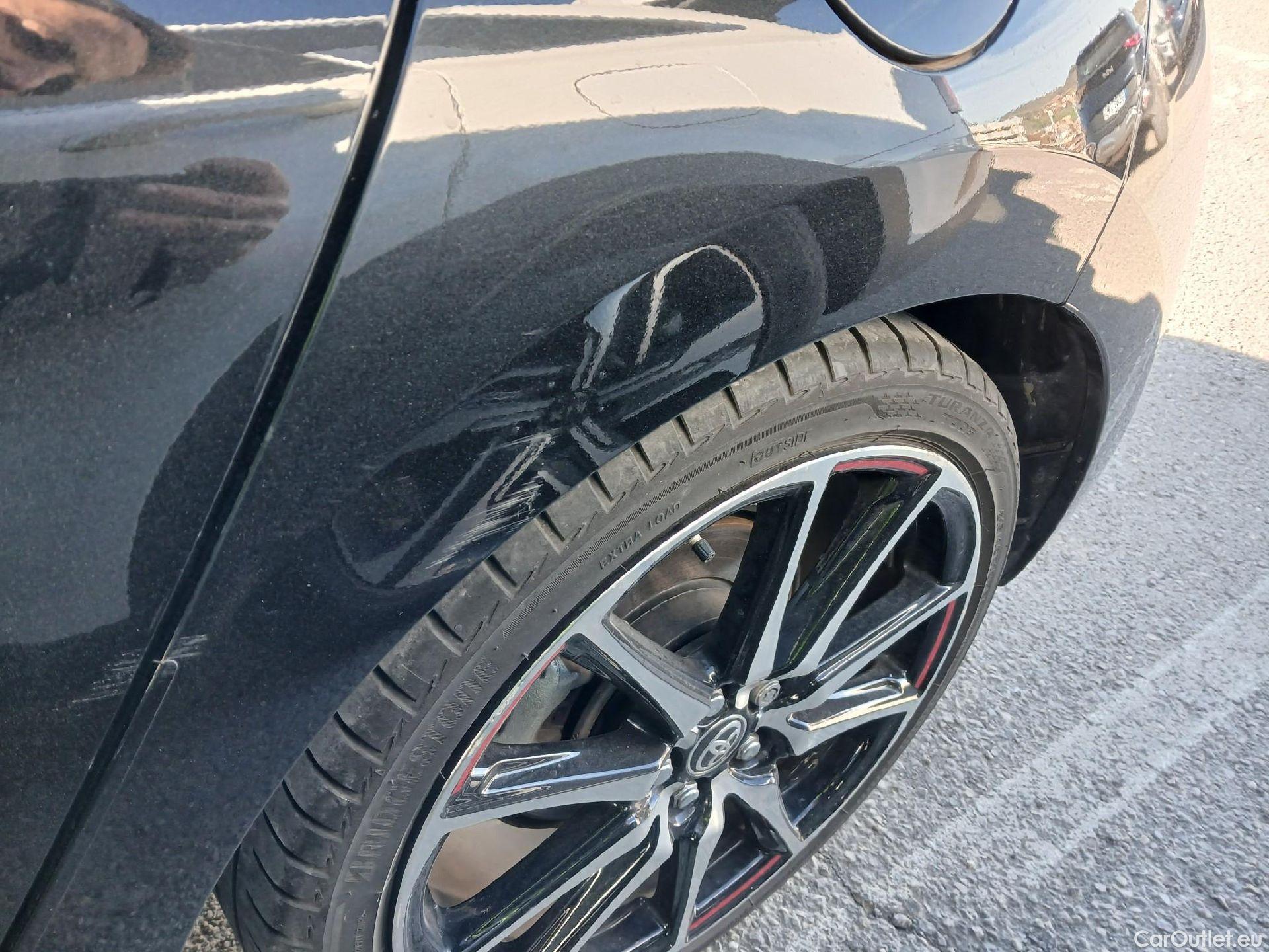  Toyota  Yaris TOYOTA  / 2020 / 5P / berlina con portón 1.5 120H GR Sport #14