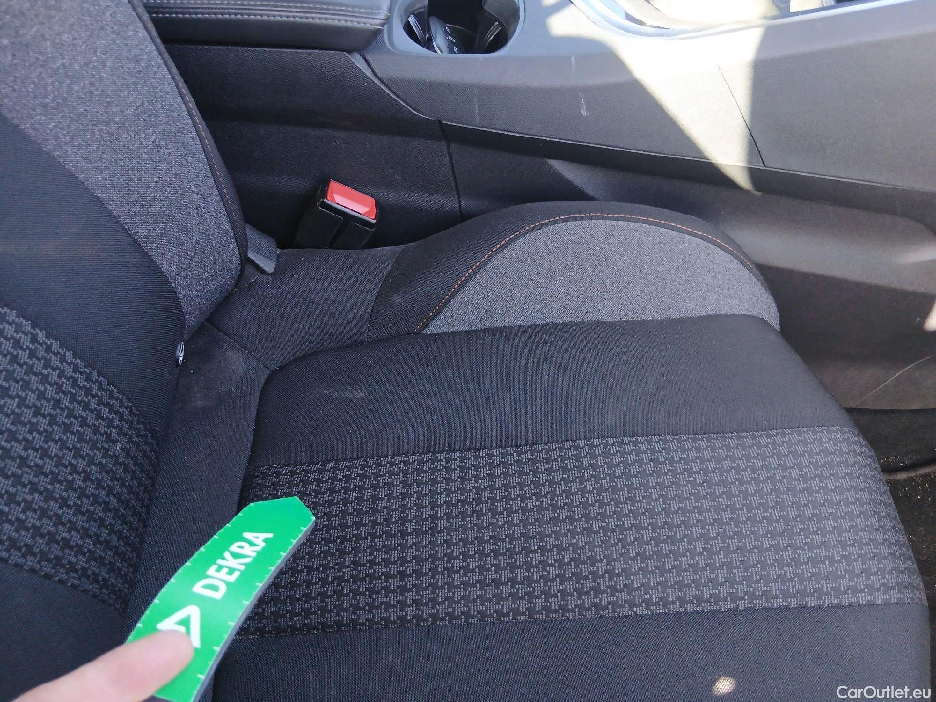  Peugeot  3008 PEUGEOT  / 2020 / 5P / todoterreno 1.5 BlueHDi 96kW (130CV) S&S Active Pack #22