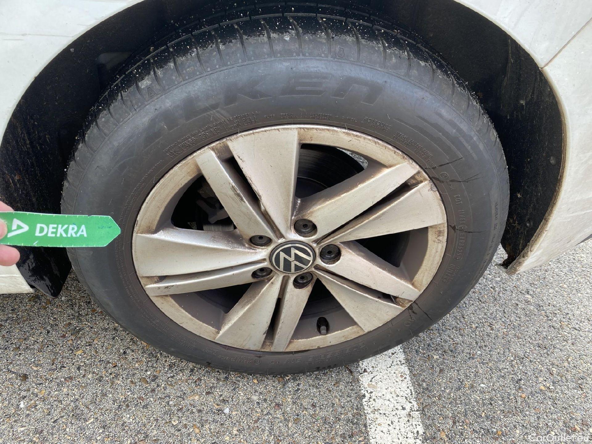  Volkswagen  Golf  VOLKSWAGEN / 2020 / 5P / berlina con portón 2.0 TDI 85kW (115CV) #14