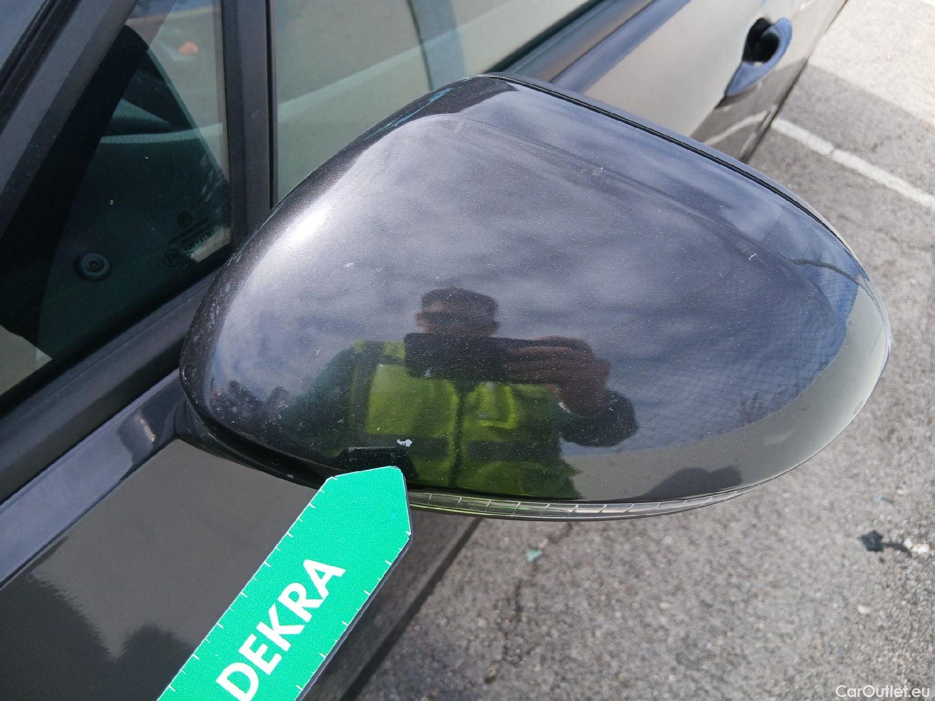  Volkswagen  Passat VOLKSWAGEN  / 2019 / 5P / familiar Variant 2.0 TDI 90kW (122CV) DSG #9