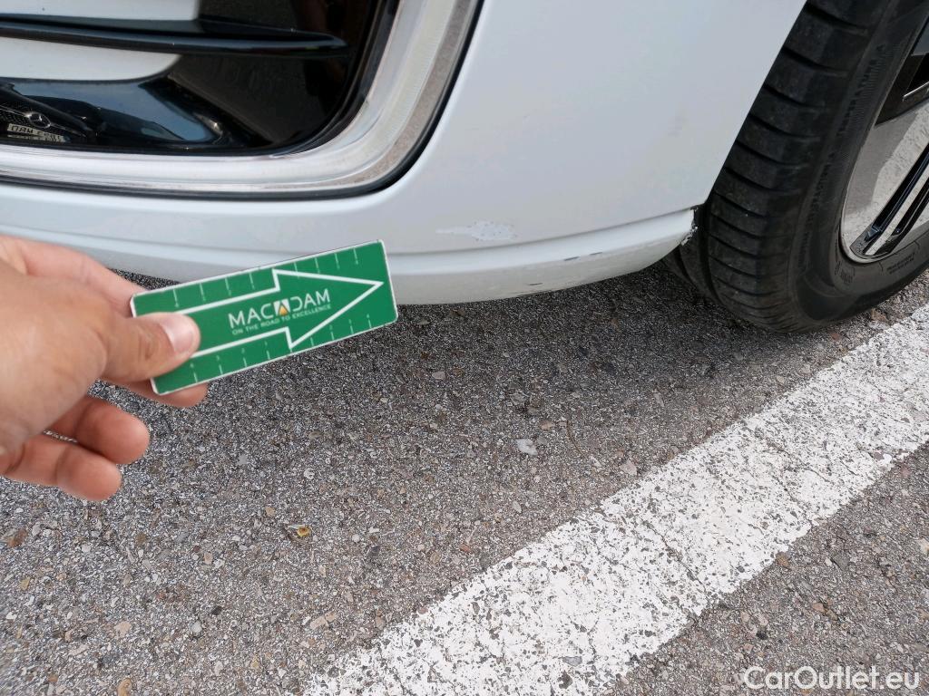  Volkswagen  Golf  VOLKSWAGEN / 2016 / 5P / berlina con portón e-ePower 110 kW (136CV) #9