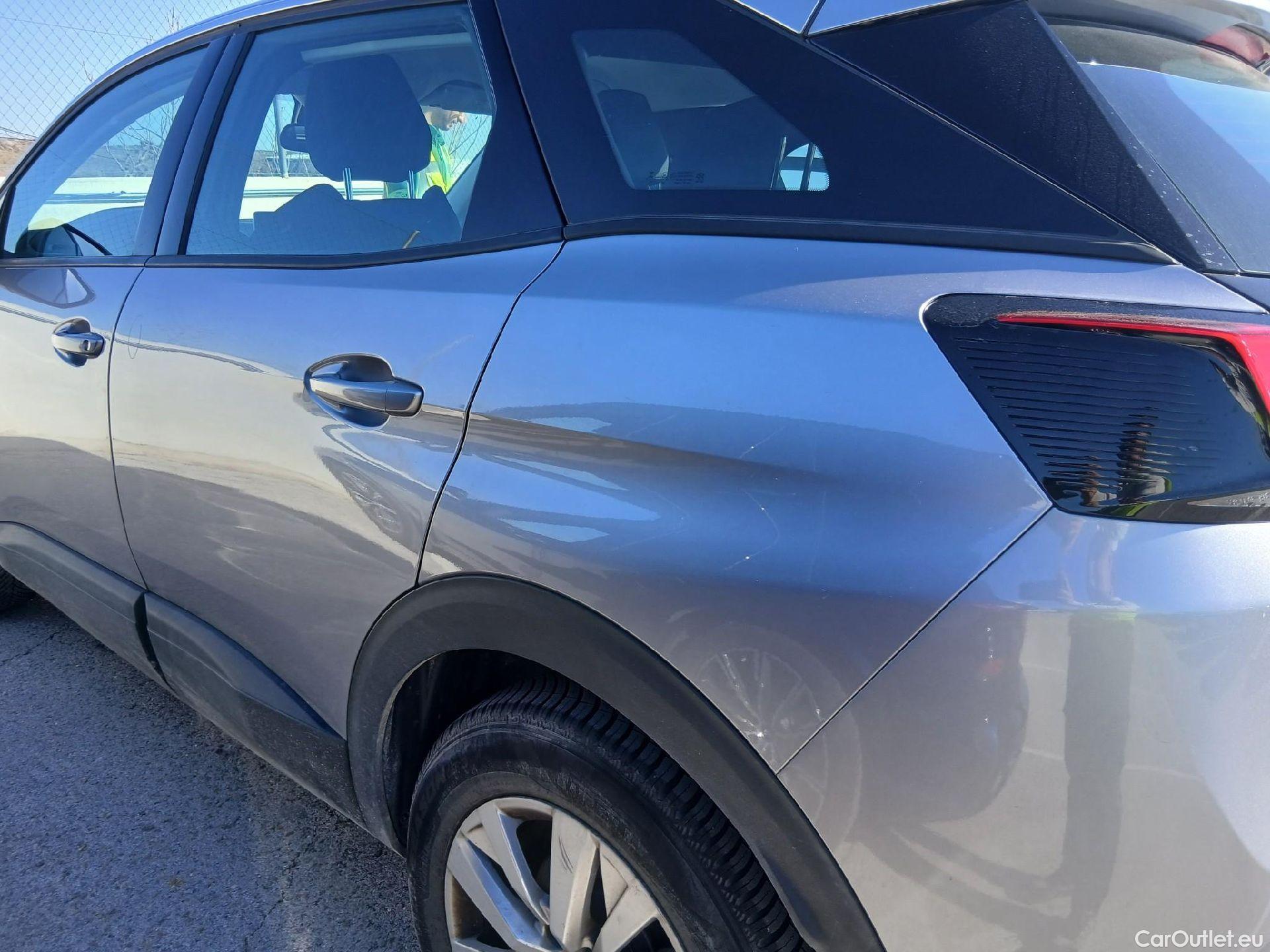  Peugeot  3008 PEUGEOT  / 2020 / 5P / todoterreno 1.5 BlueHDi 96kW (130CV) S&S Active Pack #18