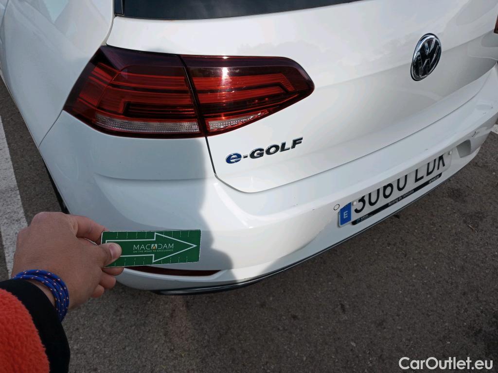  Volkswagen  Golf  VOLKSWAGEN / 2016 / 5P / berlina con portón e-ePower 110 kW (136CV) #13