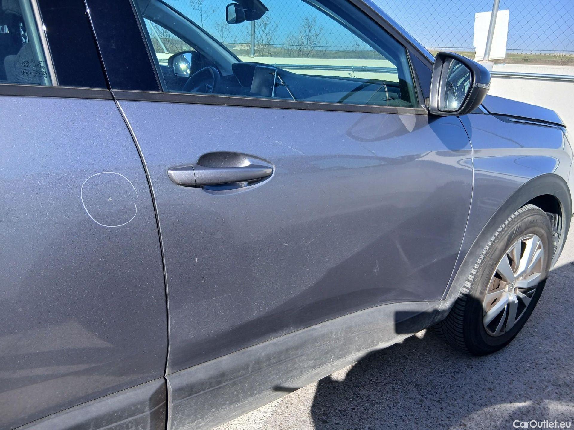  Peugeot  3008 PEUGEOT  / 2020 / 5P / todoterreno 1.5 BlueHDi 96kW (130CV) S&S Active Pack #31