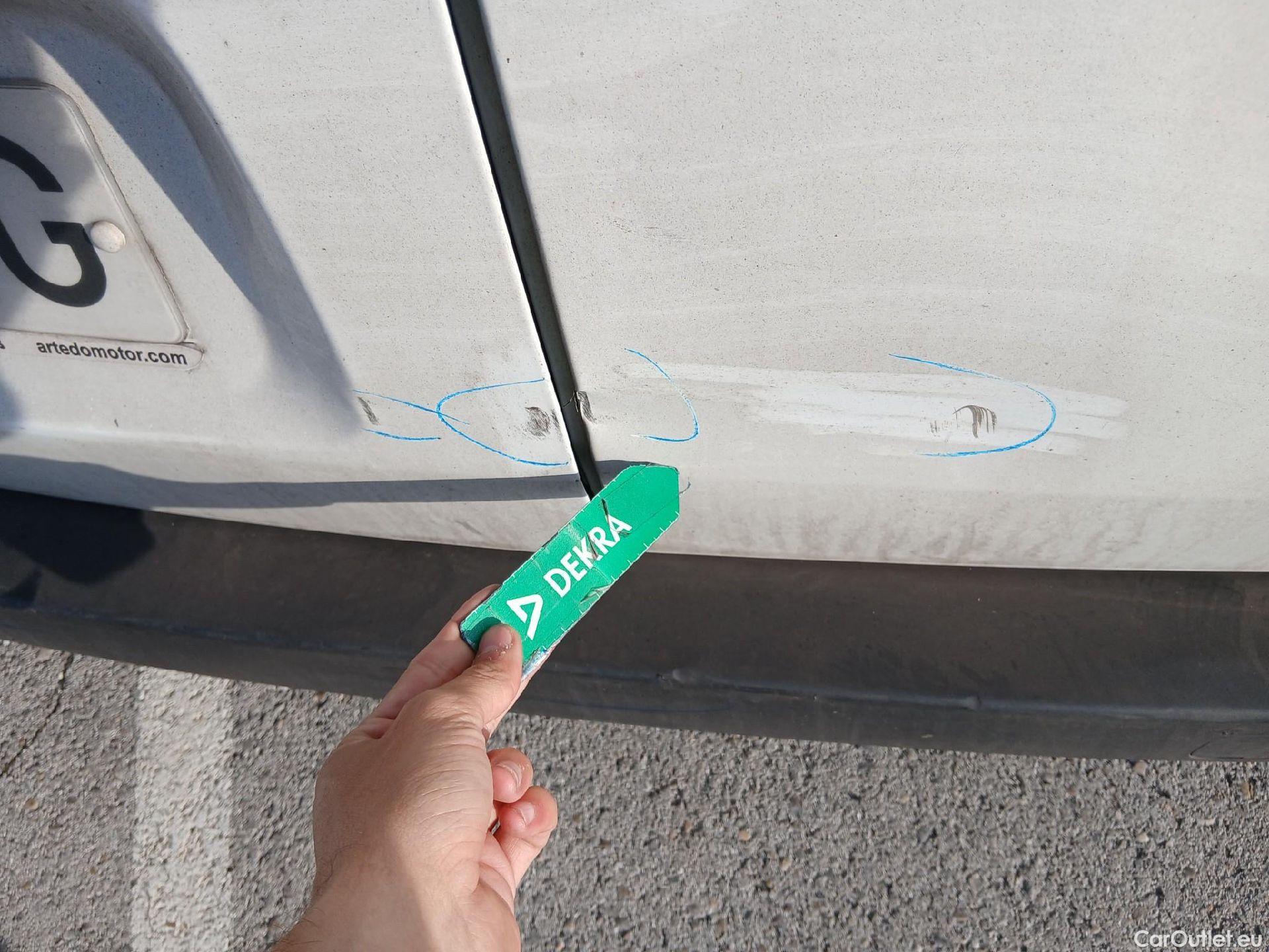  Fiat  Qubo FIAT Fiorino / 2016 / 4P / furgón derivado de turismo Cargo SX N1 1.3 MJet 70 kW (95 CV) #23