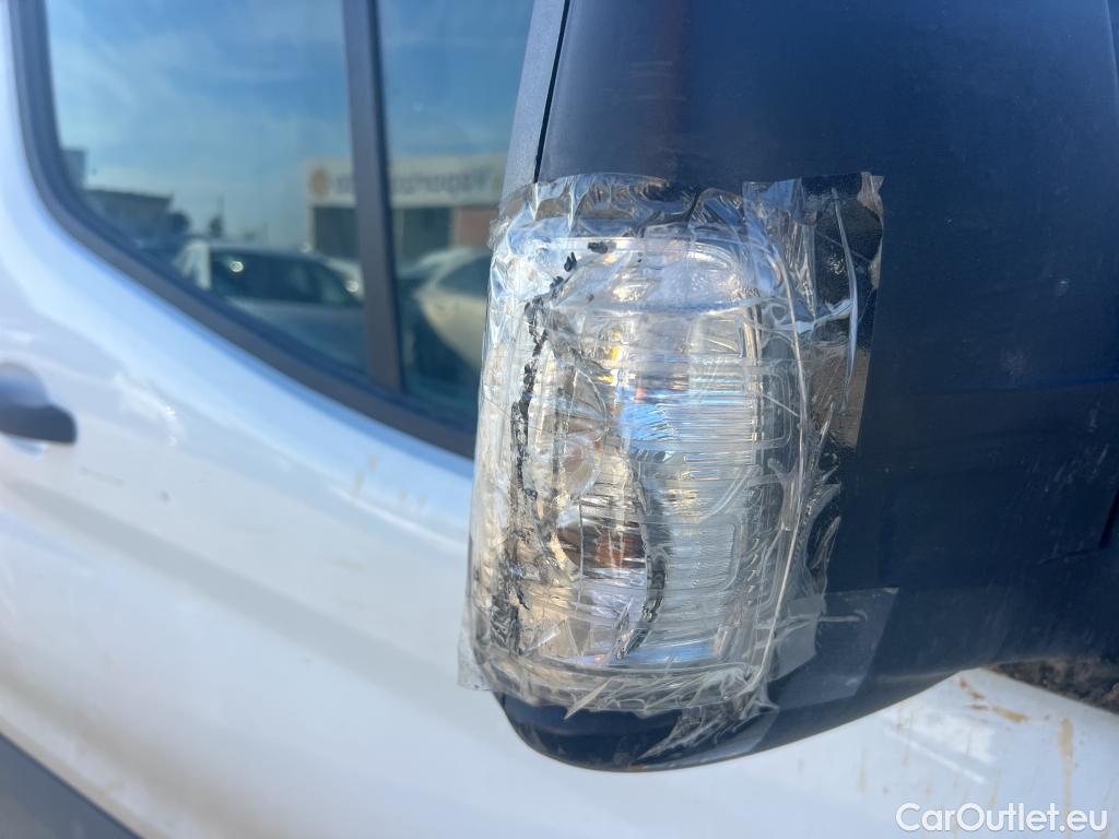  Ford  Transit FORD  / 2013 / 4P / furgón 350 96kW L3H2 Van Trend Delantera #33