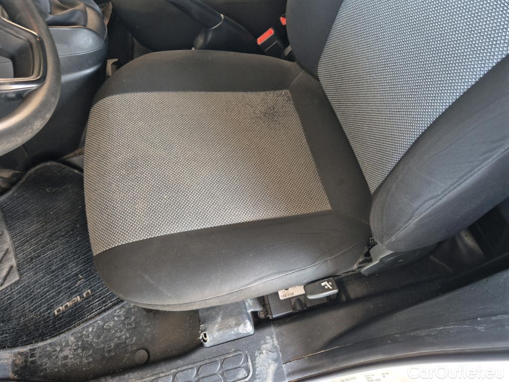  Fiat  Doblo FIAT Doblò Cargo/2015/3P/furgón derivado de turismo Cargo Base Plus 1.3 Mjet 70kW (95CV) #6