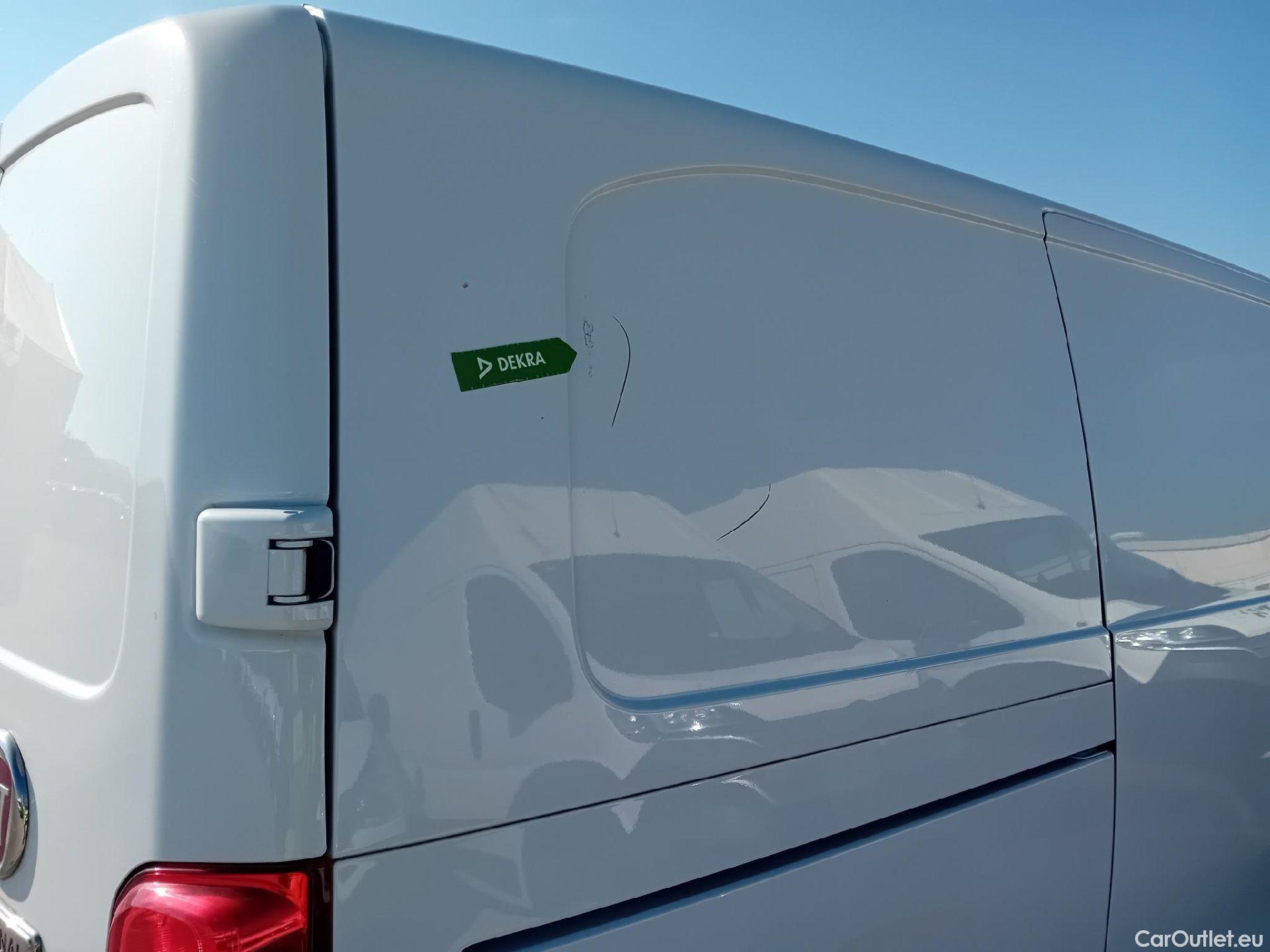  Fiat  Scudo FIAT  / 2021 / 4P / furgón Furgón L2 120cv MT6 Business #37