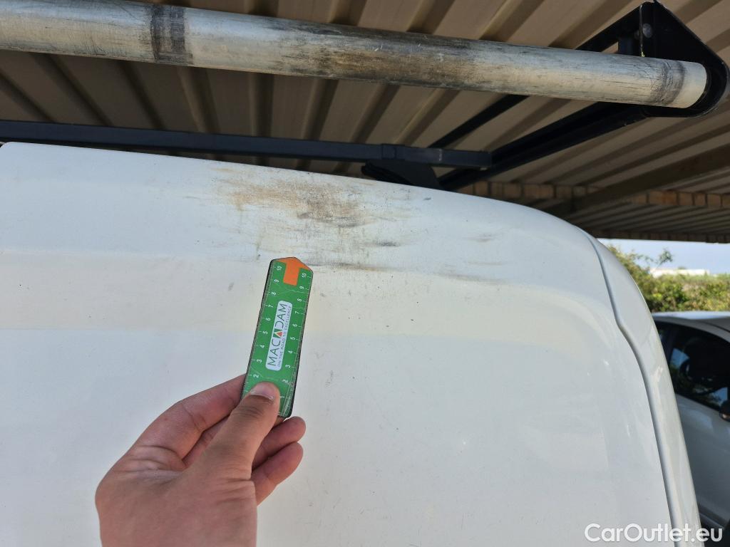  Fiat  Doblo FIAT Doblò Cargo/2015/3P/furgón derivado de turismo Cargo Base Plus 1.3 Mjet 70kW (95CV) #5