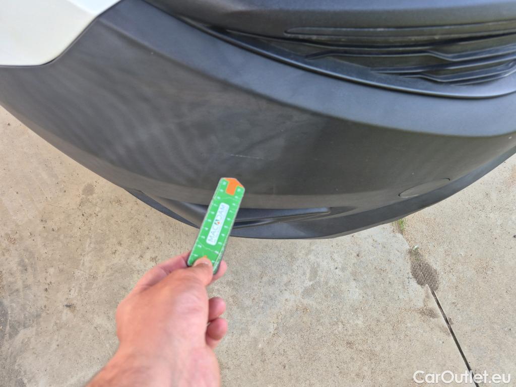  Fiat  Doblo FIAT Doblò Cargo/2015/3P/furgón derivado de turismo Cargo Base Plus 1.3 Mjet 70kW (95CV) #24