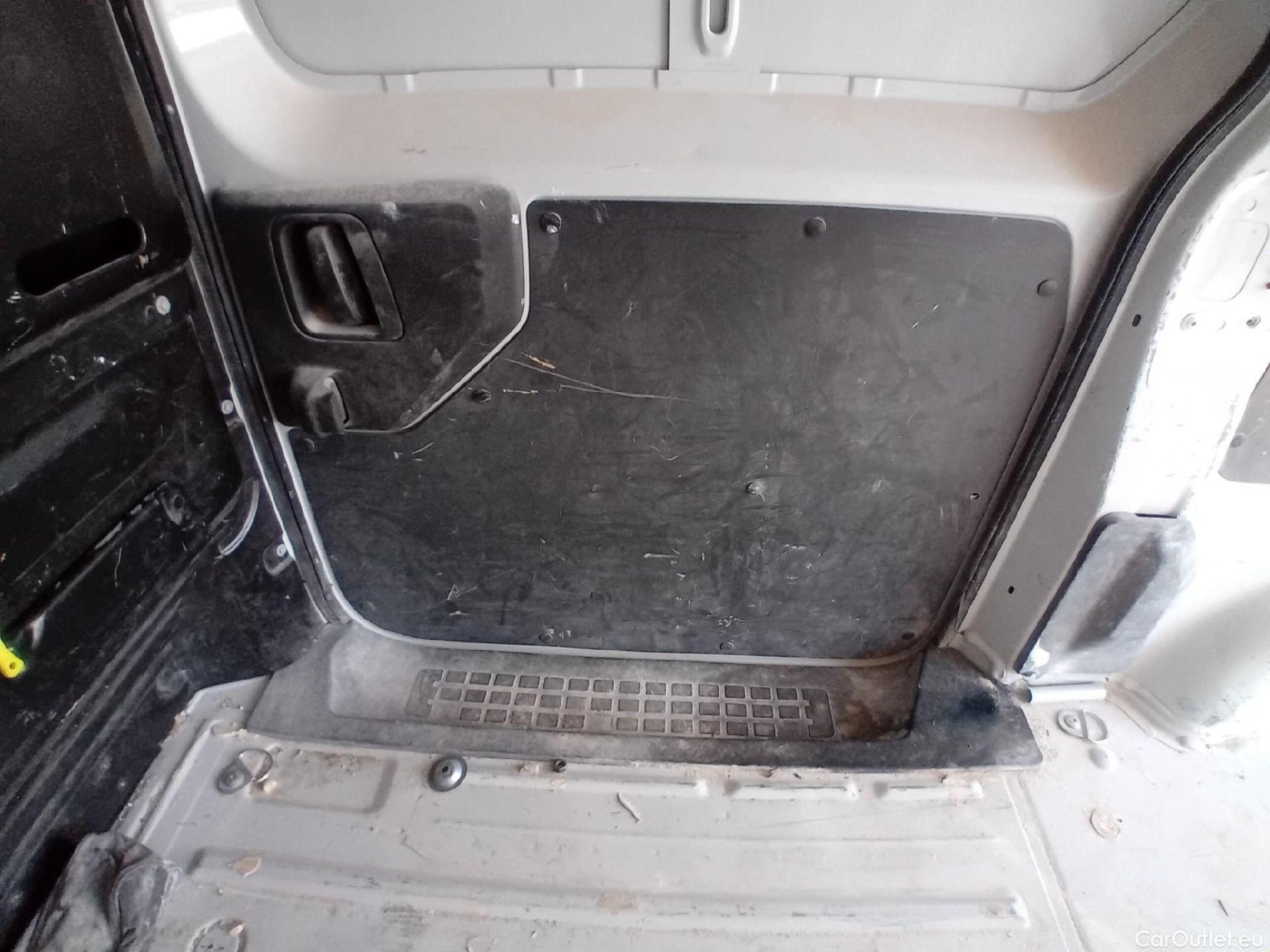  Fiat  Scudo FIAT  / 2021 / 4P / furgón Furgón L2 120cv MT6 Business #5