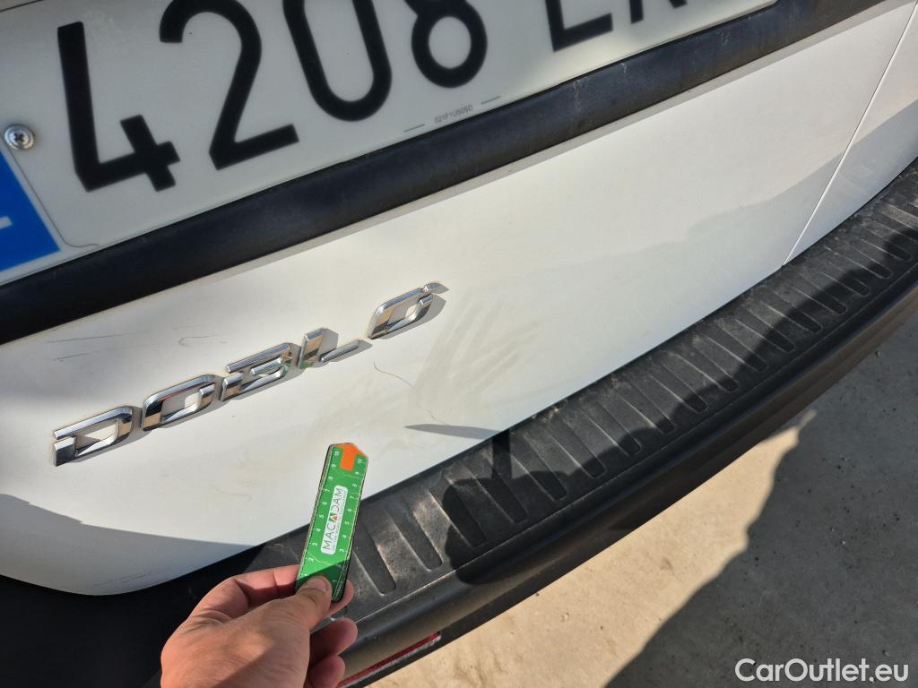  Fiat  Doblo FIAT Doblò Cargo/2015/3P/furgón derivado de turismo Cargo Base Plus 1.3 Mjet 70kW (95CV) #12