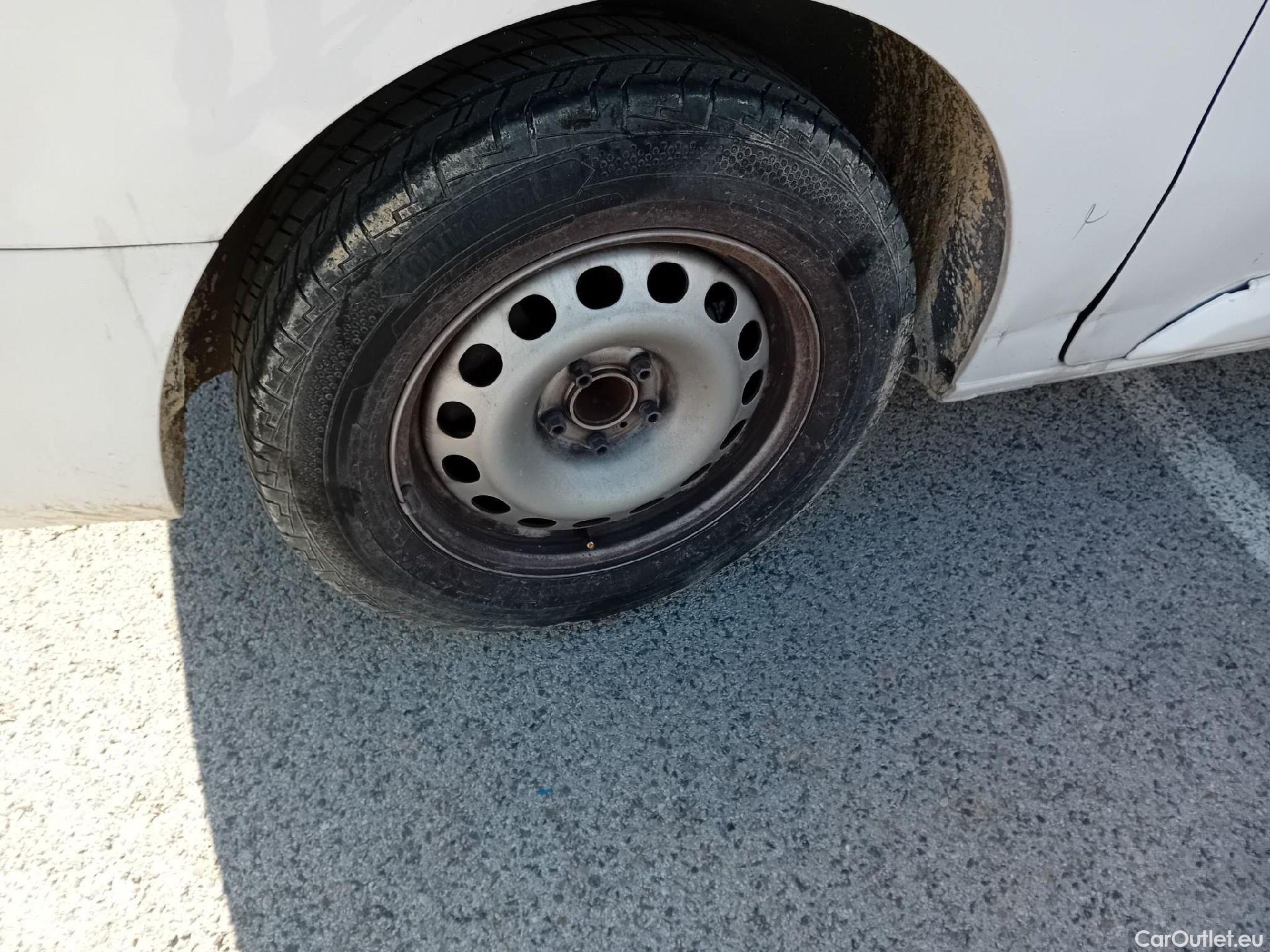  Fiat  Scudo FIAT  / 2021 / 4P / furgón Furgón L2 120cv MT6 Business #18