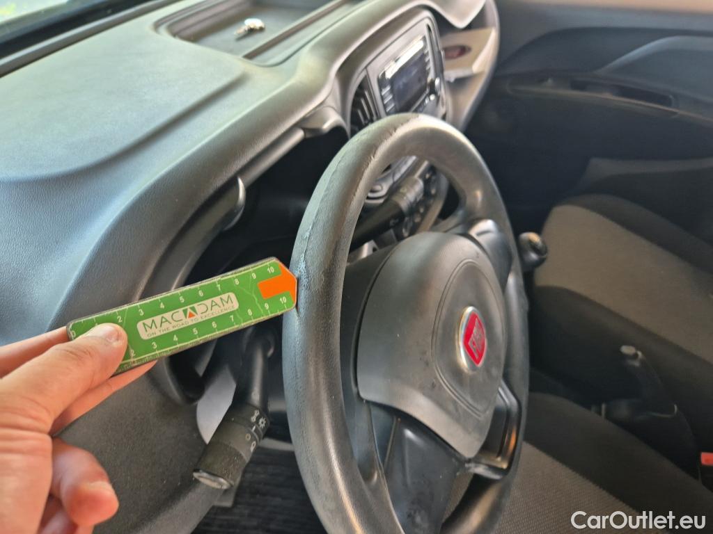  Fiat  Doblo FIAT Doblò Cargo/2015/3P/furgón derivado de turismo Cargo Base Plus 1.3 Mjet 70kW (95CV) #9