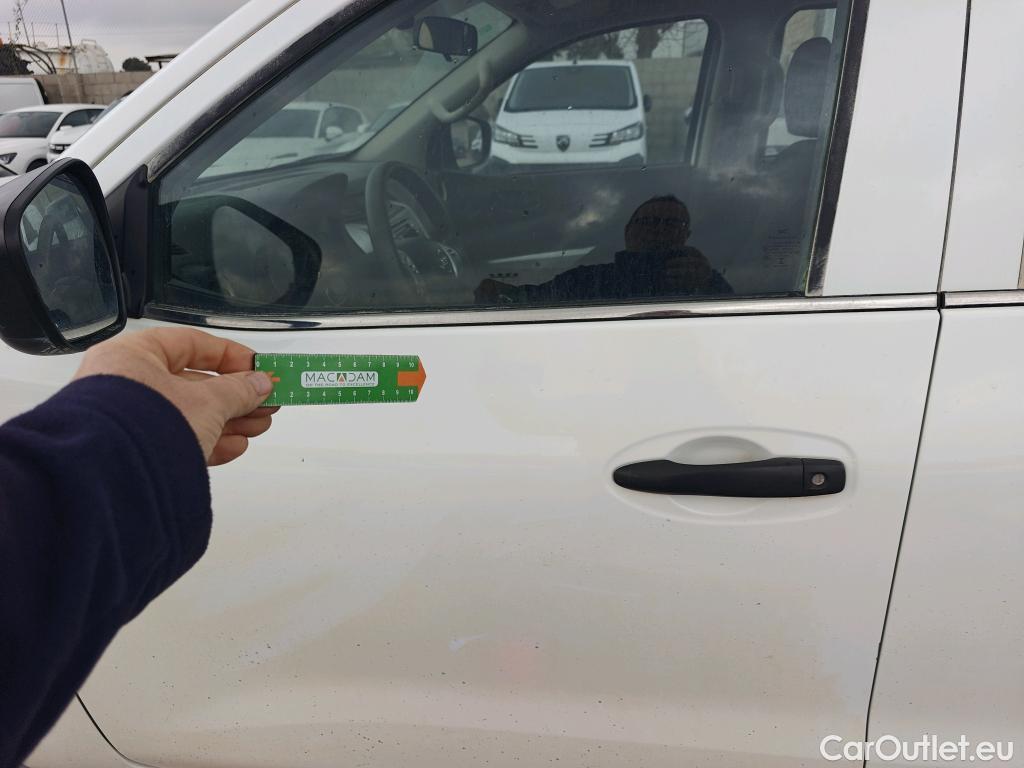  Nissan  Navara NISSAN  / 2015 / 4P / pickup Doble Cab. 2.3dCi 120kW(160CV) Visia #34