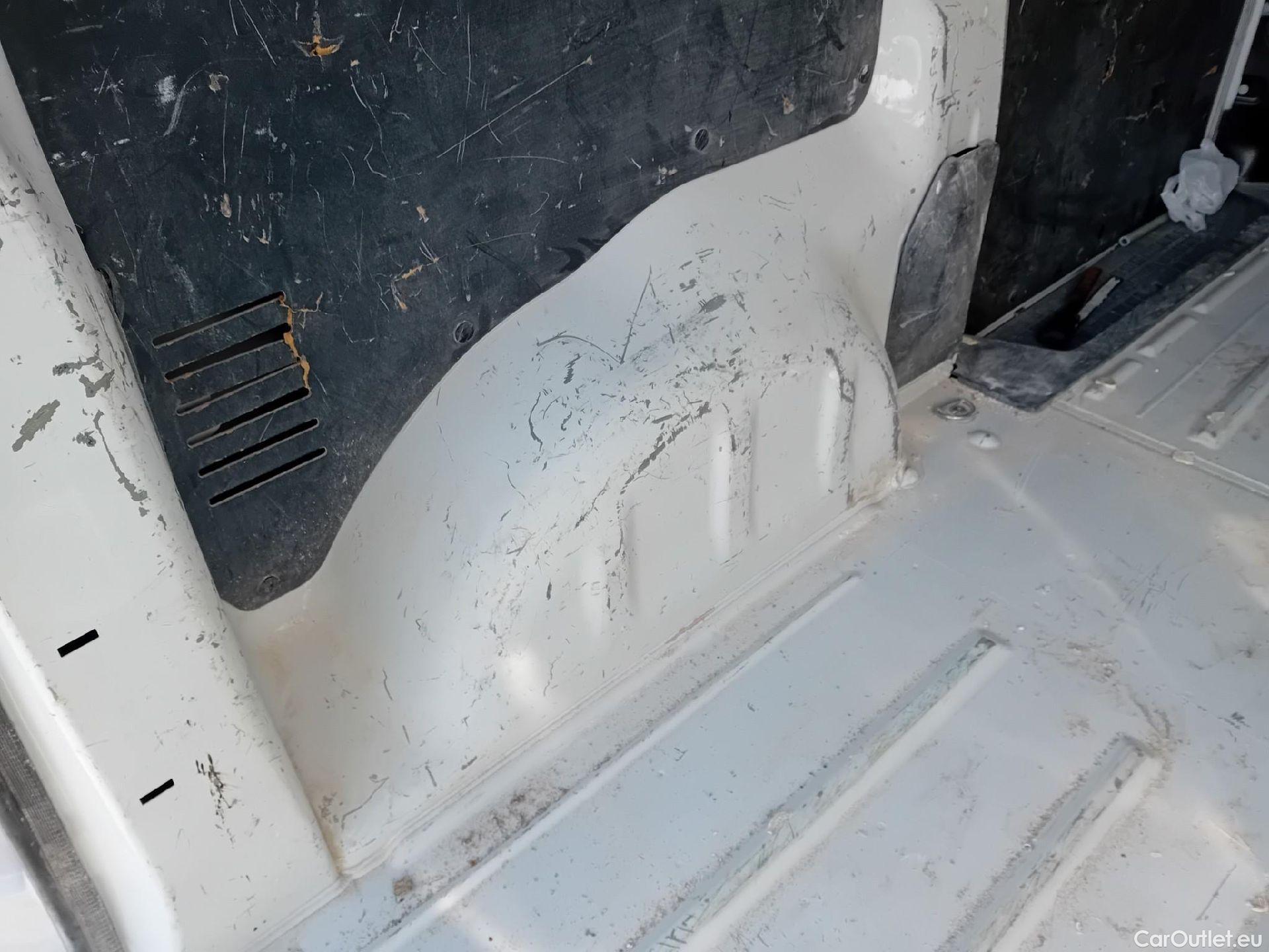  Fiat  Scudo FIAT  / 2021 / 4P / furgón Furgón L2 120cv MT6 Business #24