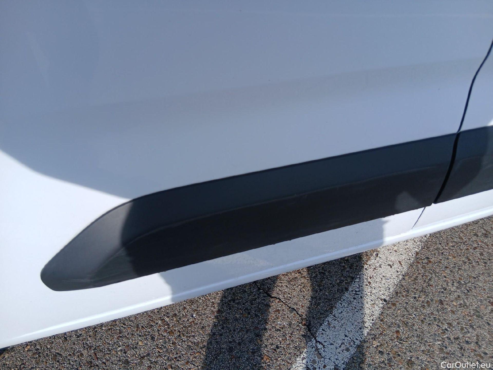  Citroen  Berlingo CITROEN  / 2018 / 4P / furgón derivado de turismo Talla M BlueHDi 100 #27