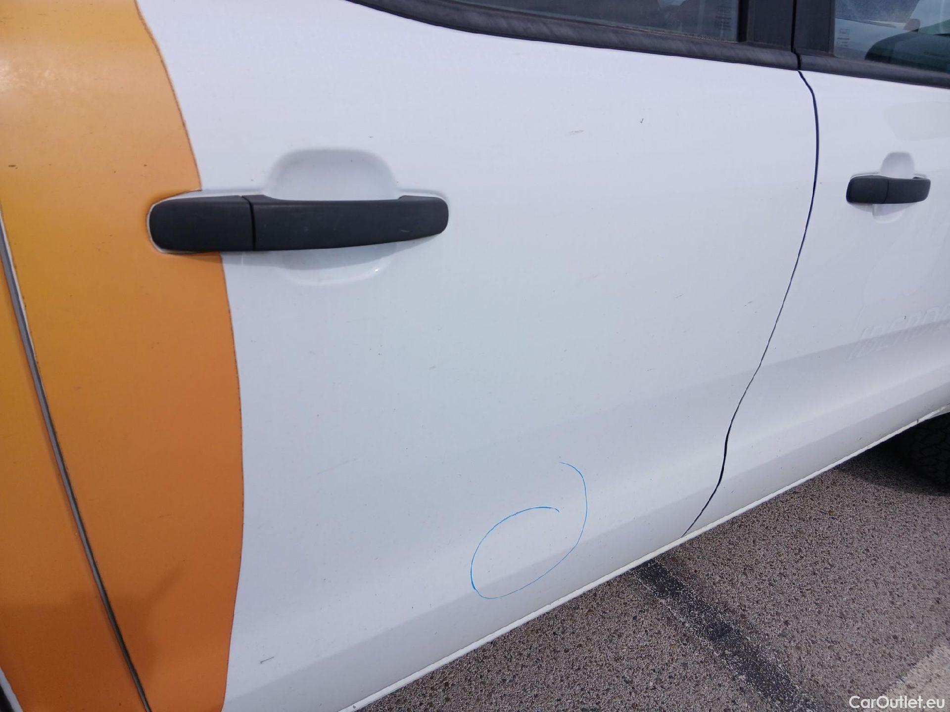  Ford  Ranger FORD  VU 4p 6G pickup 2.2 TDCi 118kW 4x4 Doble Cab. XL S/S #11