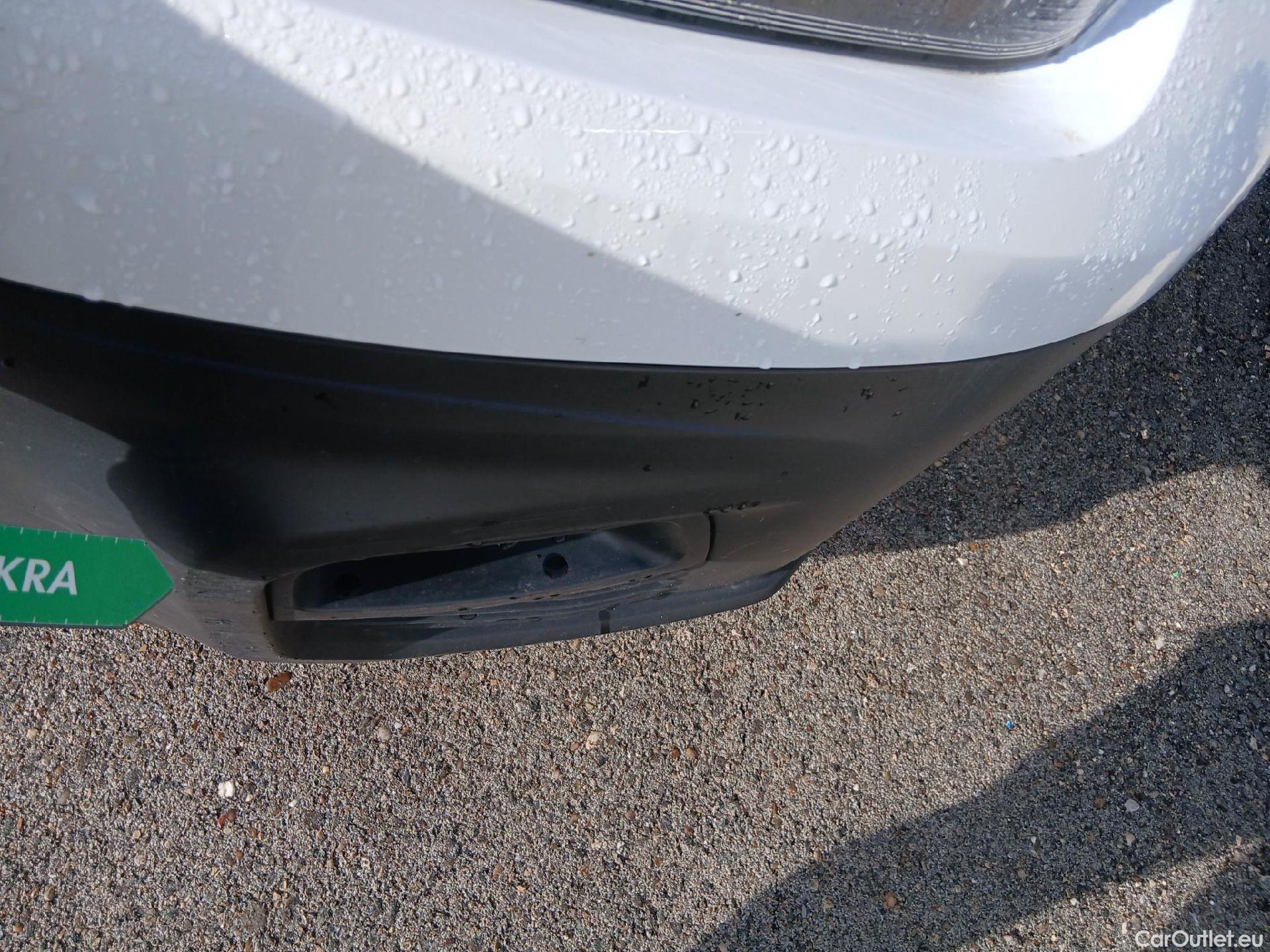  Citroen  Berlingo CITROEN  / 2018 / 4P / furgón derivado de turismo Talla M BlueHDi 100 #10