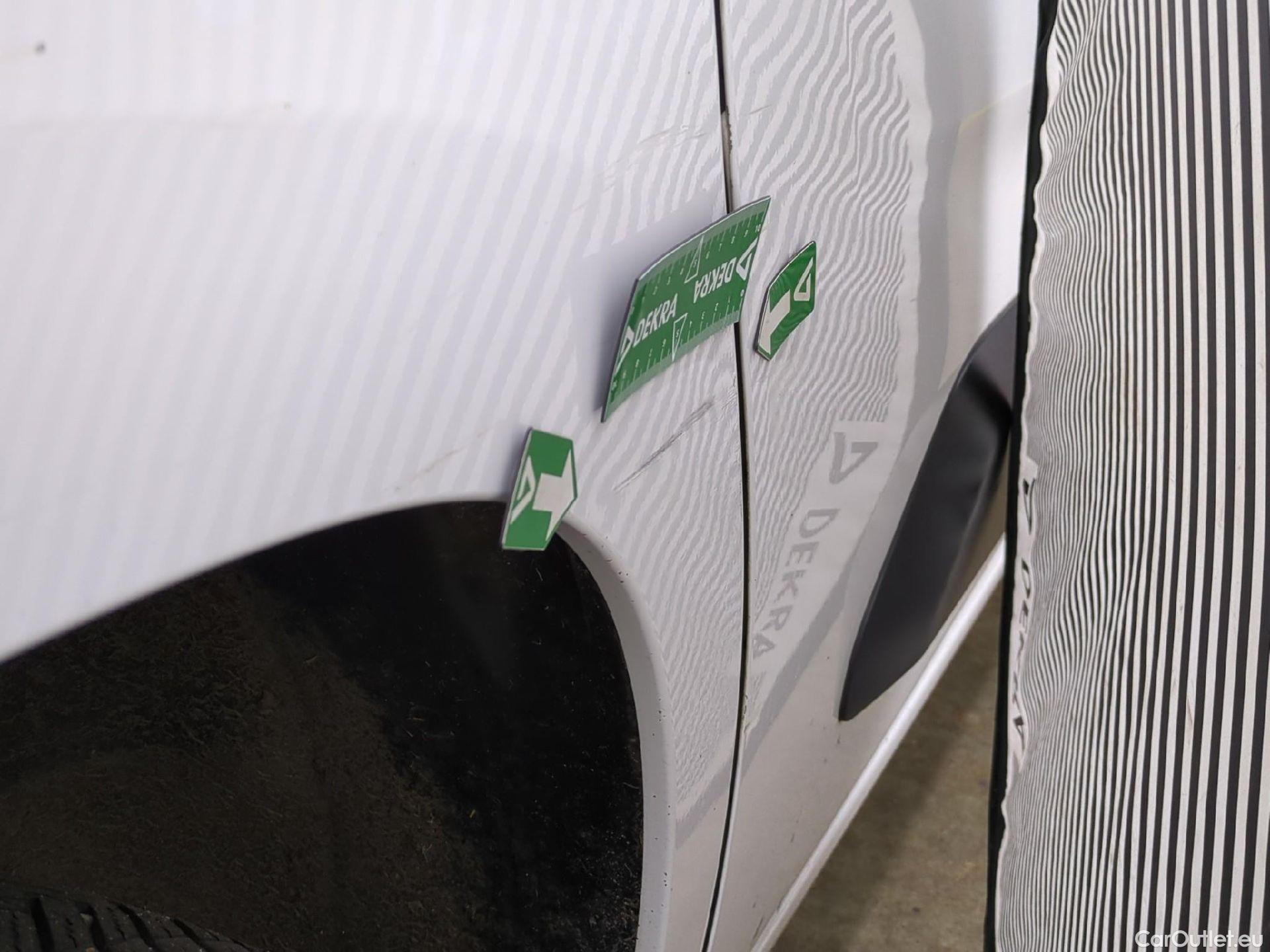  Citroen  Berlingo  Fourgon Club M 650 1.5 BlueHDi 100CV BVM6 E6d #20