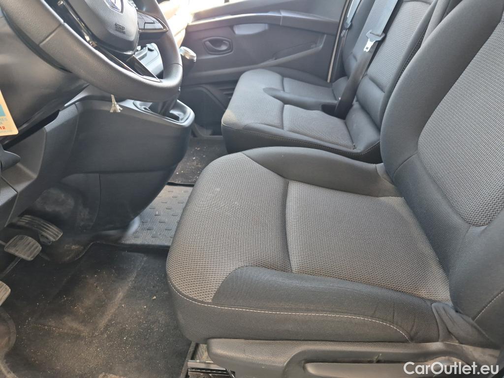  Renault  Trafic RENAULT  / 2021 / 4P / furgón Furgón L1H1 Blue dCi 96 Kw (130 CV) (AC) #20