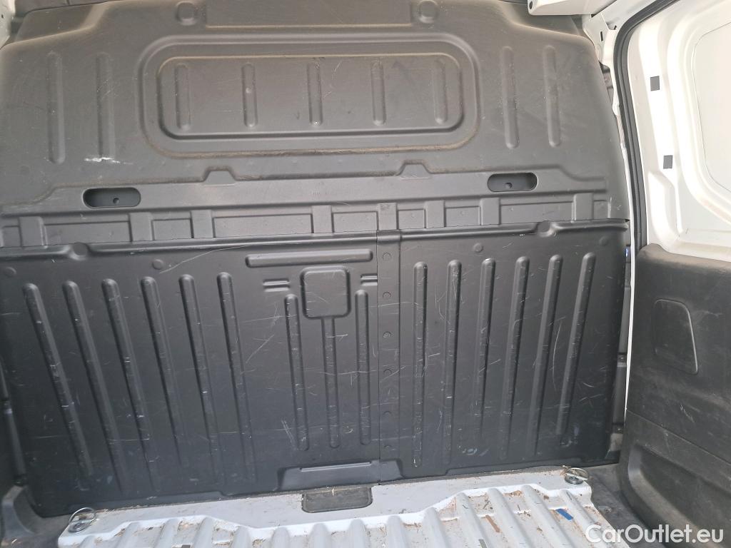  Opel  Combo OPEL  / 2018 / 3P / furgón derivado de turismo 1.5 TD 75kW (100CV) Express L H1 650kg (AC) #24