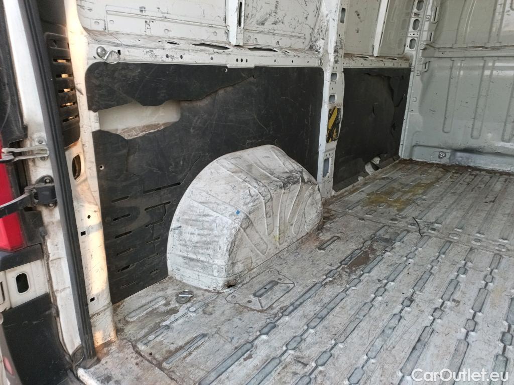  Peugeot  Boxer PEUGEOT  / 2014 / 4P / furgón 335 L2 H2 BHDI 103kW (140CV) S&S 6 V. M (CX) #5