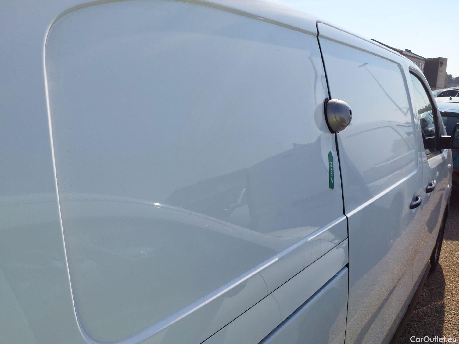  Peugeot  Expert PEUGEOT  / 2016 / 4P / furgón Furgón Pro 2.0 BlueHDi 120 S&S Standard #21