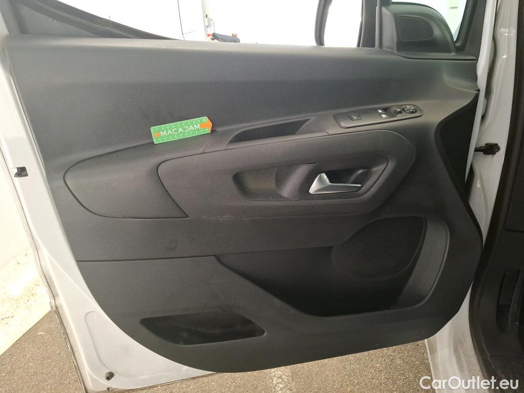  Citroen  Berlingo CITROEN  Van / 2018 / 4P / Fourgonnette Taille M 650kg BlueHDi 100 S&S BVM #18