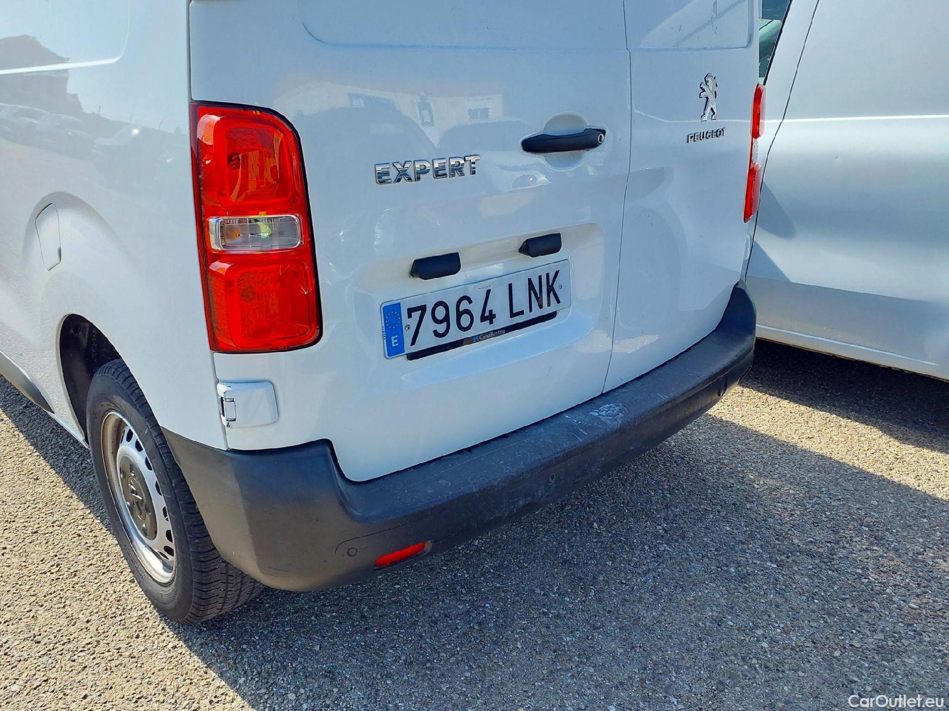  Peugeot  Expert PEUGEOT  / 2016 / 4P / furgón Furgón Pro 2.0 BlueHDi 120 S&S Standard #15