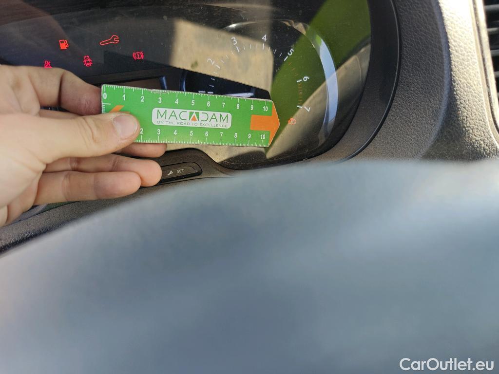  Peugeot  Expert PEUGEOT  / 2016 / 4P / furgón Furgón BlueHDi 100 S&S 6v Long #52