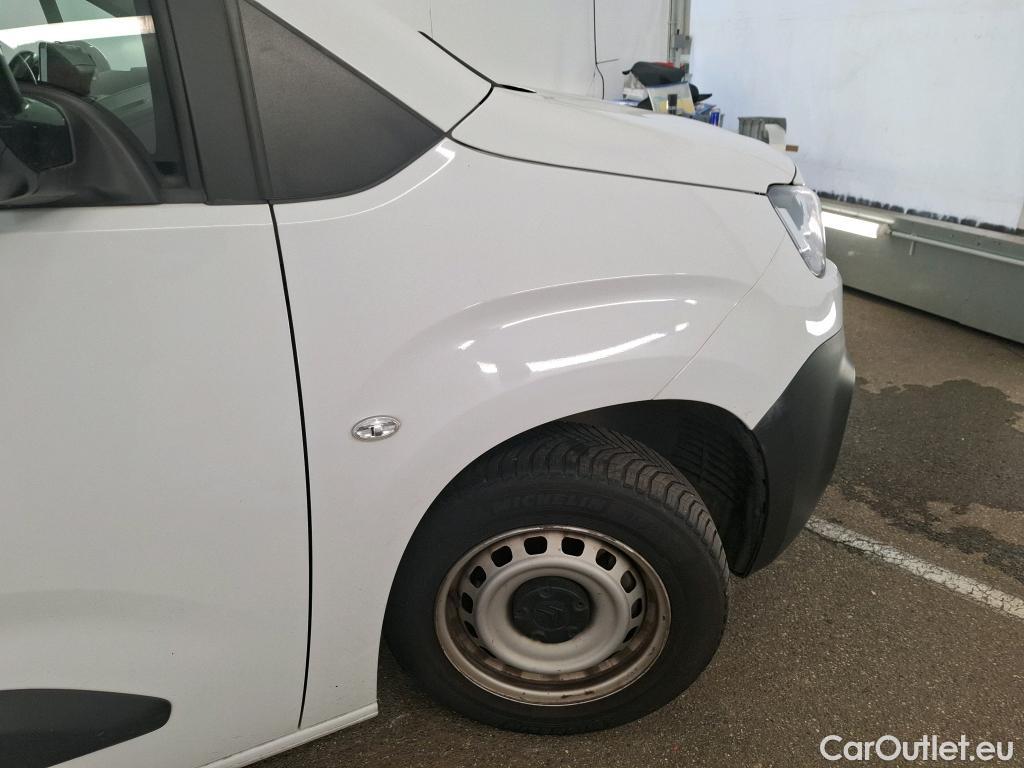  Citroen  Berlingo CITROEN  Van / 2018 / 4P / Fourgonnette Taille M 650kg BlueHDi 100 S&S BVM #12