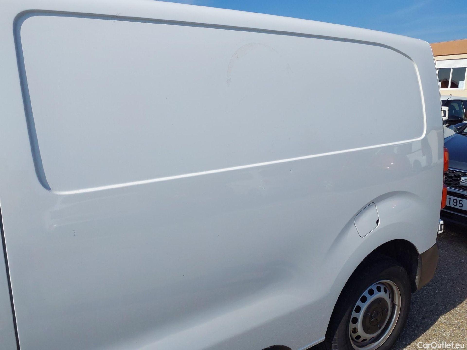  Peugeot  Expert PEUGEOT  / 2016 / 4P / furgón Furgón Pro 2.0 BlueHDi 120 S&S Standard #13