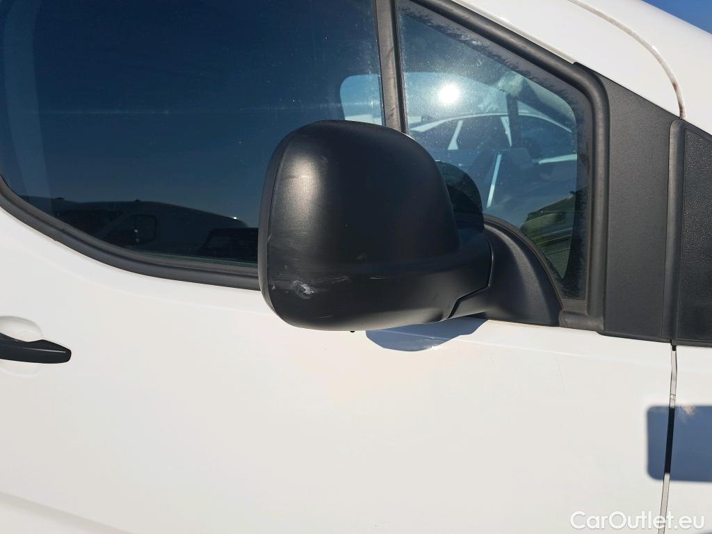  Opel  Combo OPEL  / 2018 / 3P / furgón derivado de turismo 1.5 TD 75kW (100CV) Express L H1 650kg (AC) #43