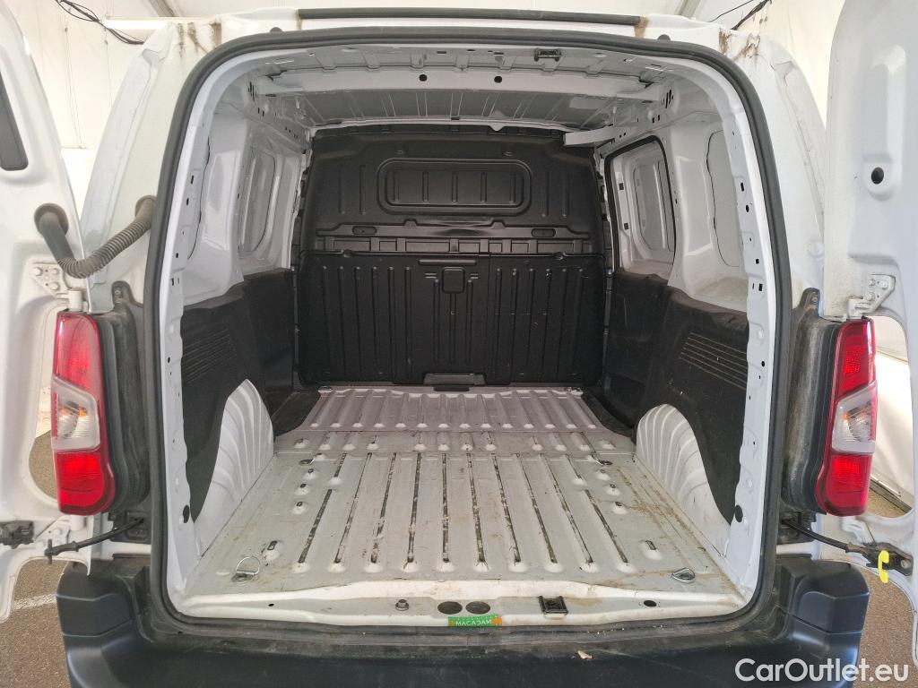  Citroen  Berlingo CITROEN  Van / 2018 / 4P / Fourgonnette Taille M 650kg BlueHDi 100 S&S BVM #1