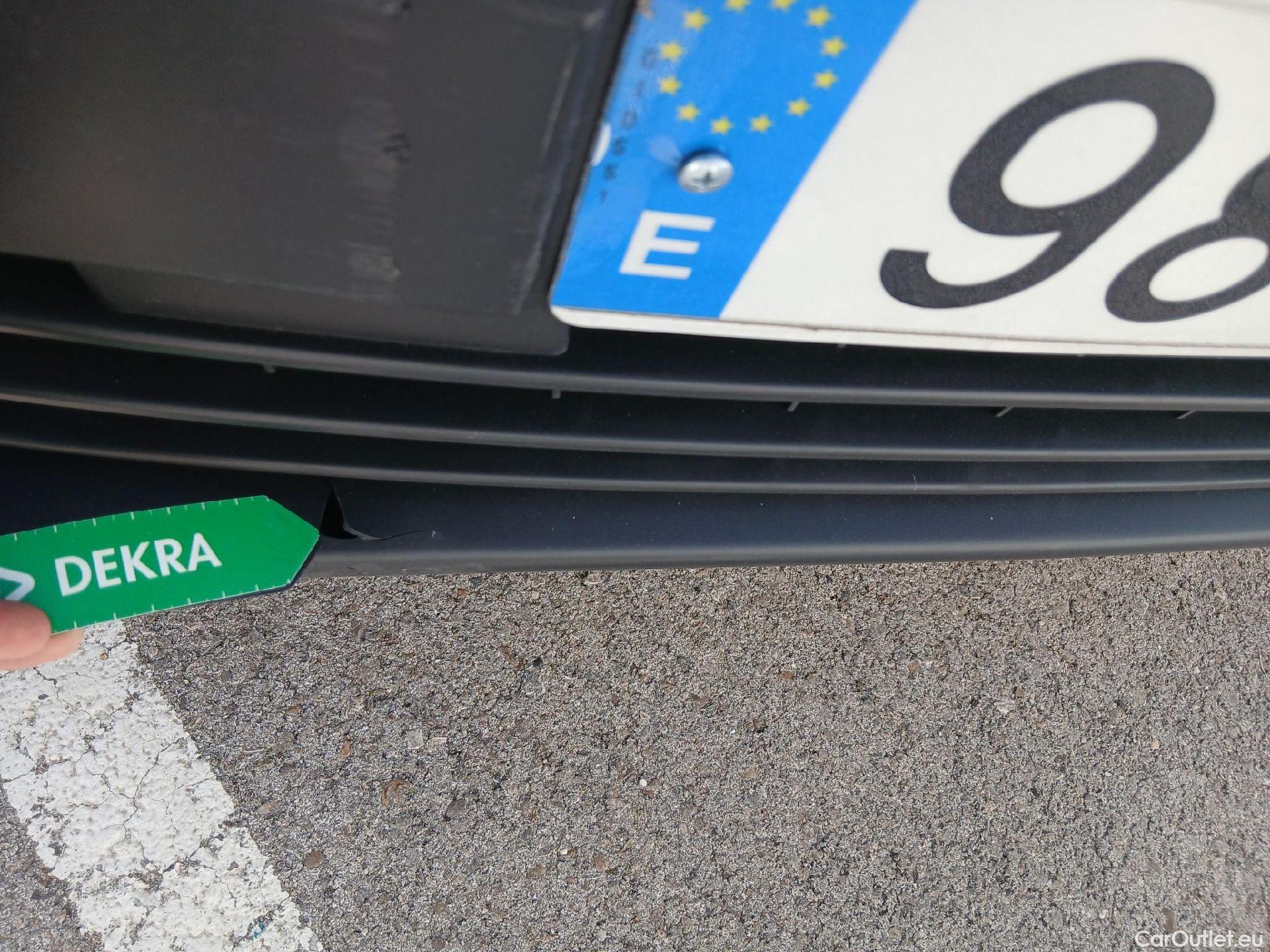  Opel  Vivaro OPEL  / 2019 / 4P / furgón 1.5 Diésel 74kW (100CV) M Std Express #23