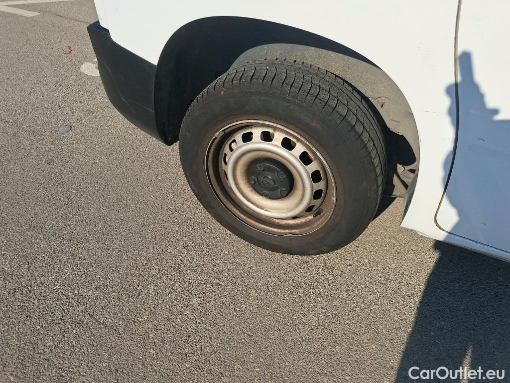  Opel  Combo OPEL  / 2018 / 3P / furgón derivado de turismo 1.5 TD 75kW (100CV) Express L H1 650kg (AC) #51