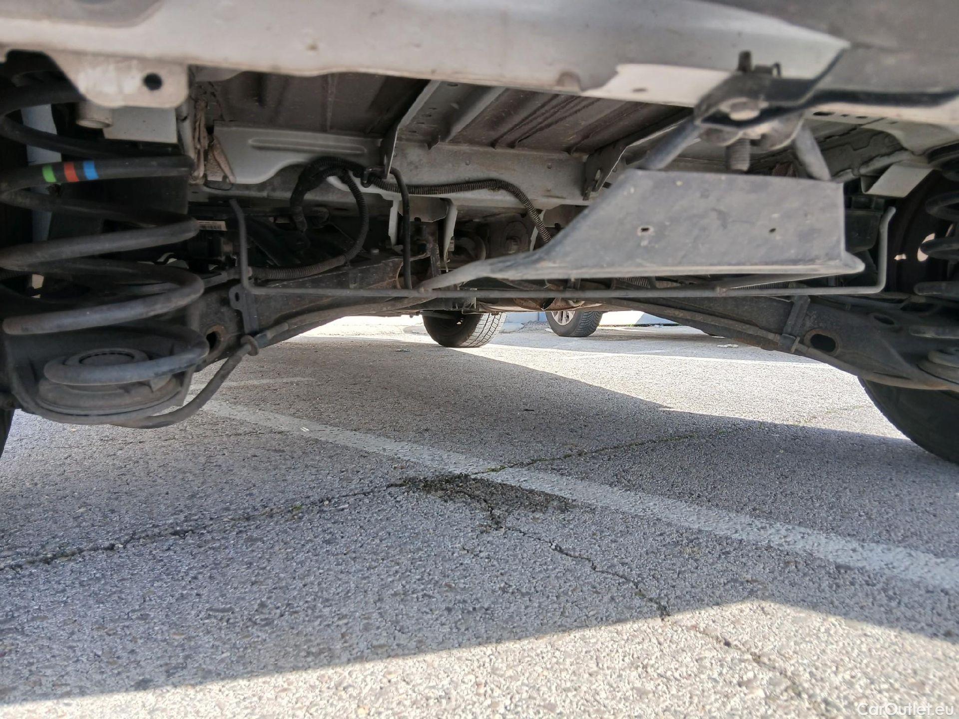  Opel  Vivaro OPEL  / 2019 / 4P / furgón 1.5 Diésel 74kW (100CV) M Std Express #10