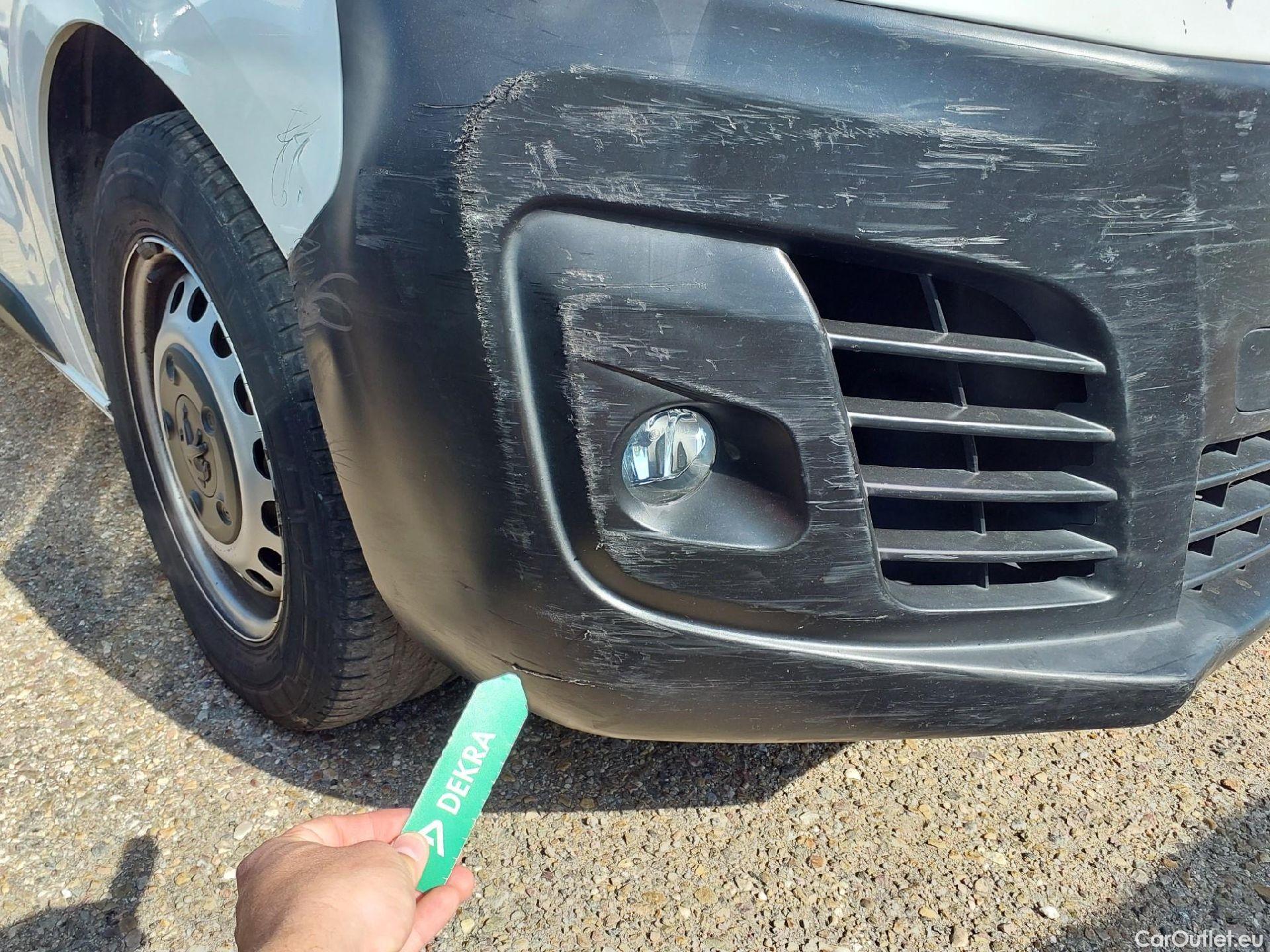  Peugeot  Expert PEUGEOT  / 2016 / 4P / furgón Furgón Pro 2.0 BlueHDi 120 S&S Standard #4